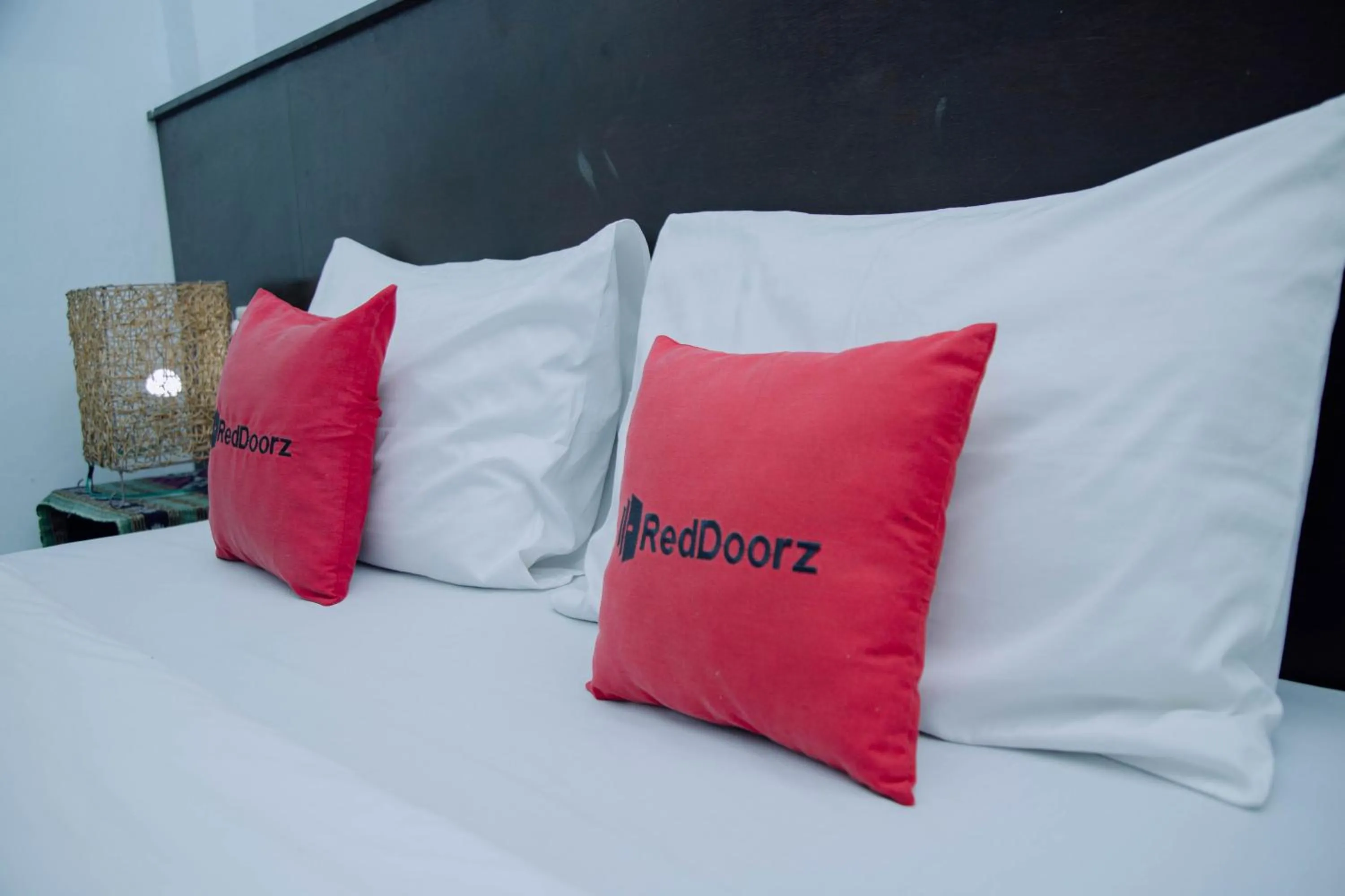 Bedroom, Bed in RedDoorz at Hening Homestay