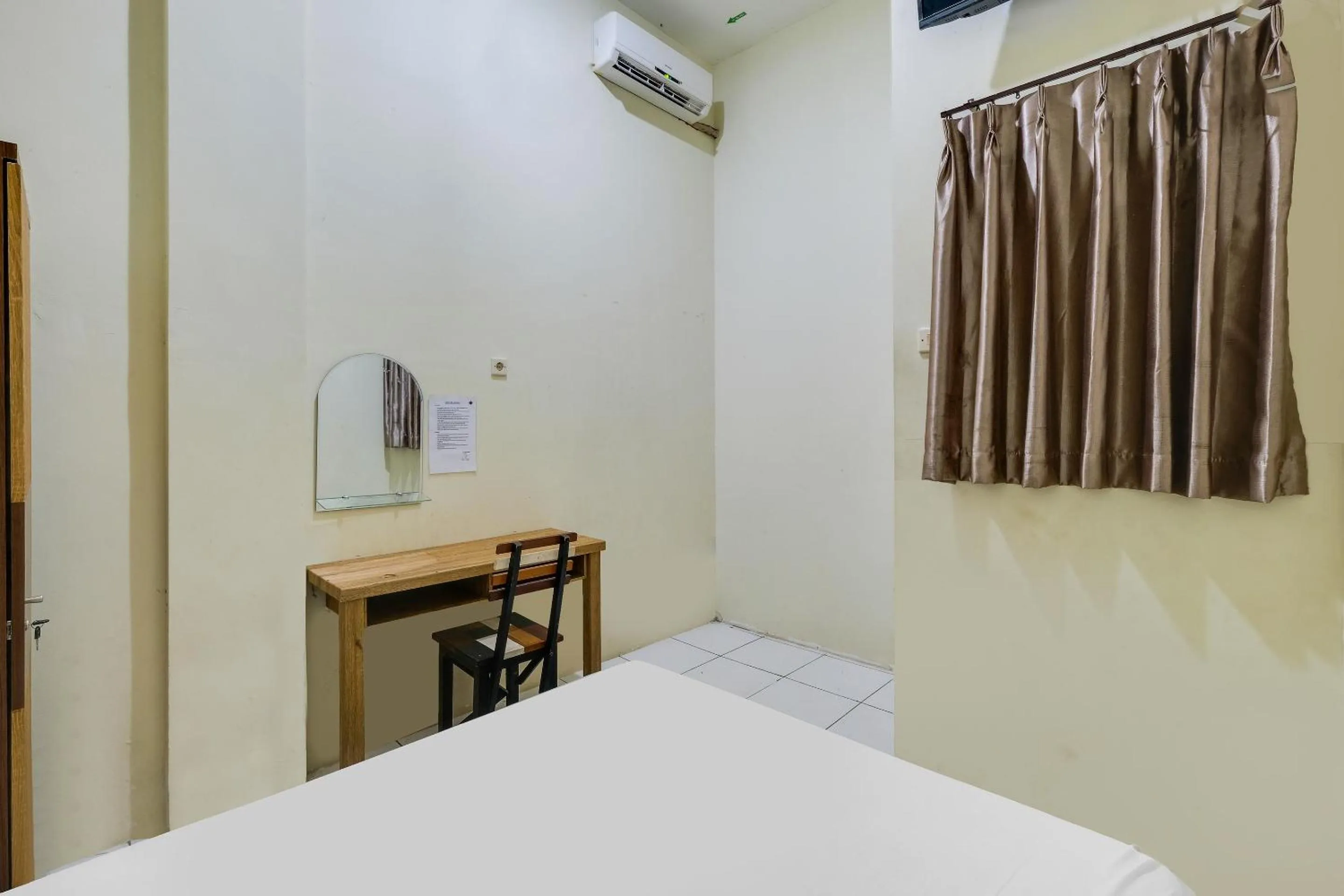 Bedroom in Hotel O Camel Residence