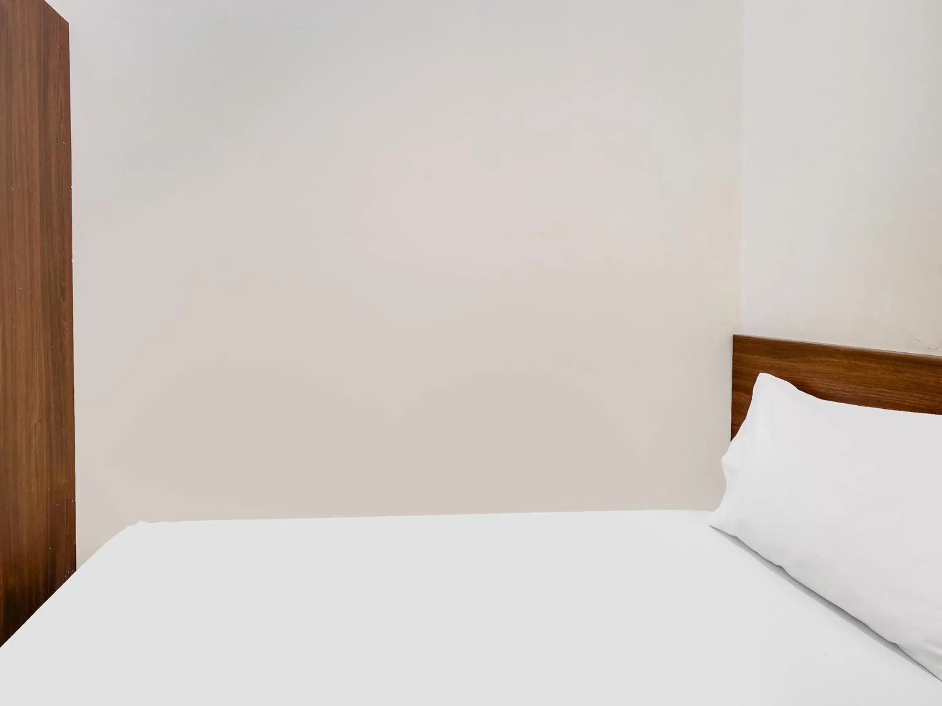 Bedroom, Bed in SPOT ON 2451 Camel Residence