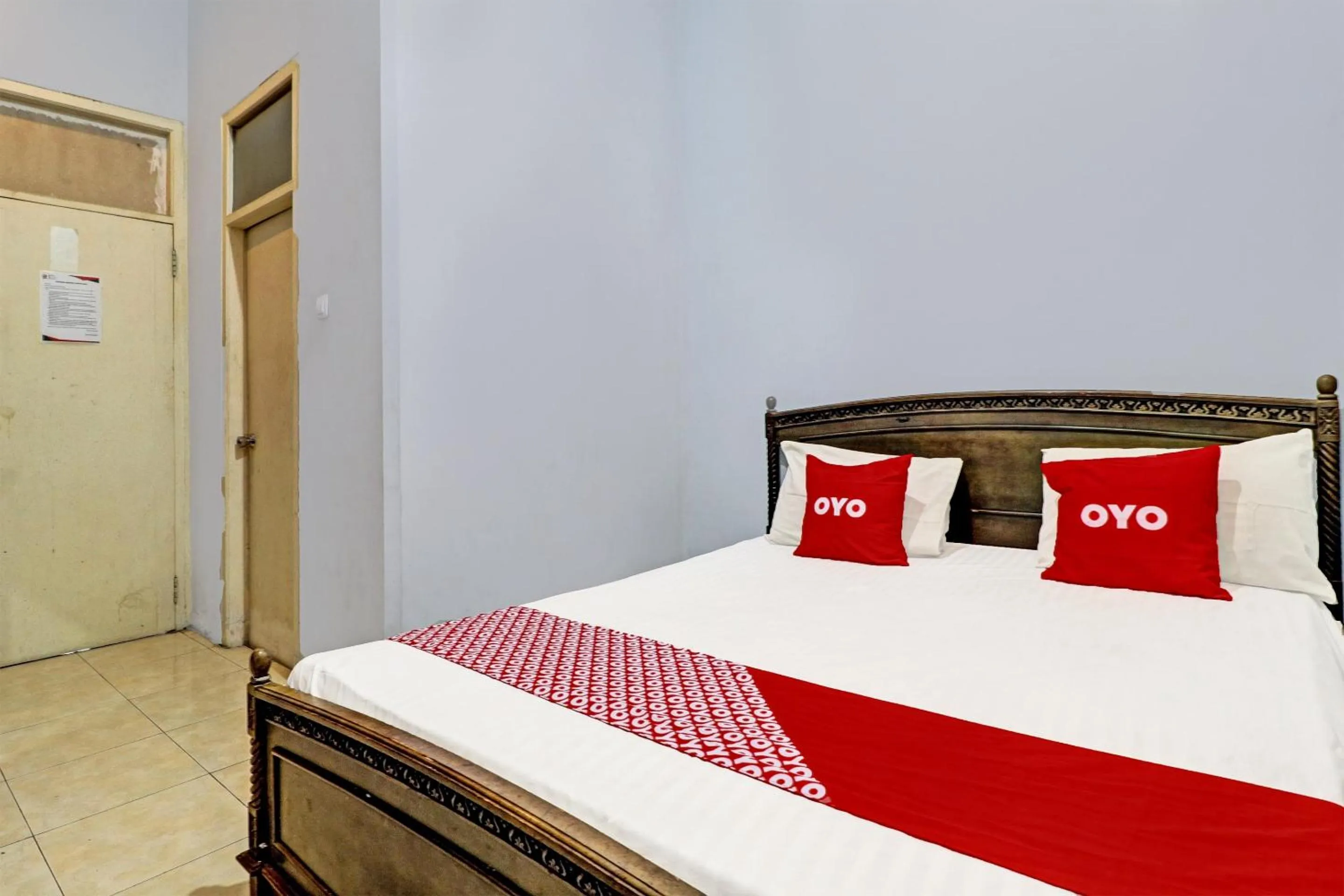 Bedroom, Bed in OYO 2452 Hotel Metro