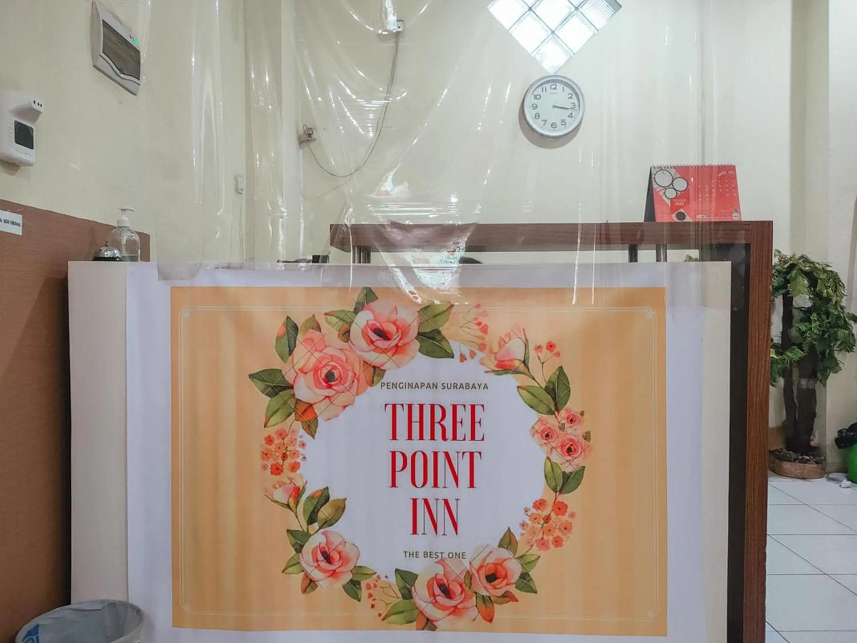 Lobby or reception in RedDoorz near BG Junction Surabaya