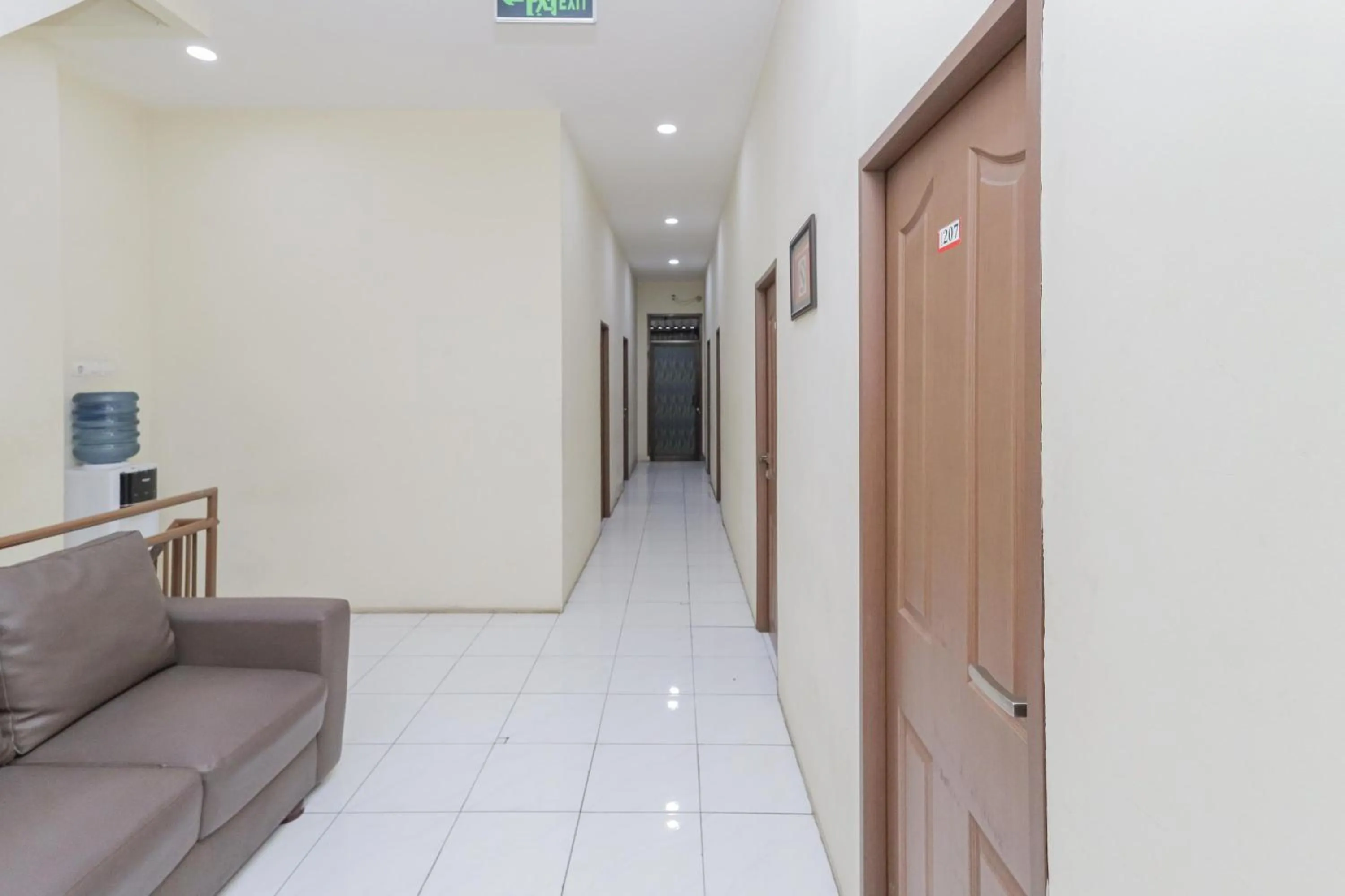 Seating area in RedDoorz near BG Junction Surabaya