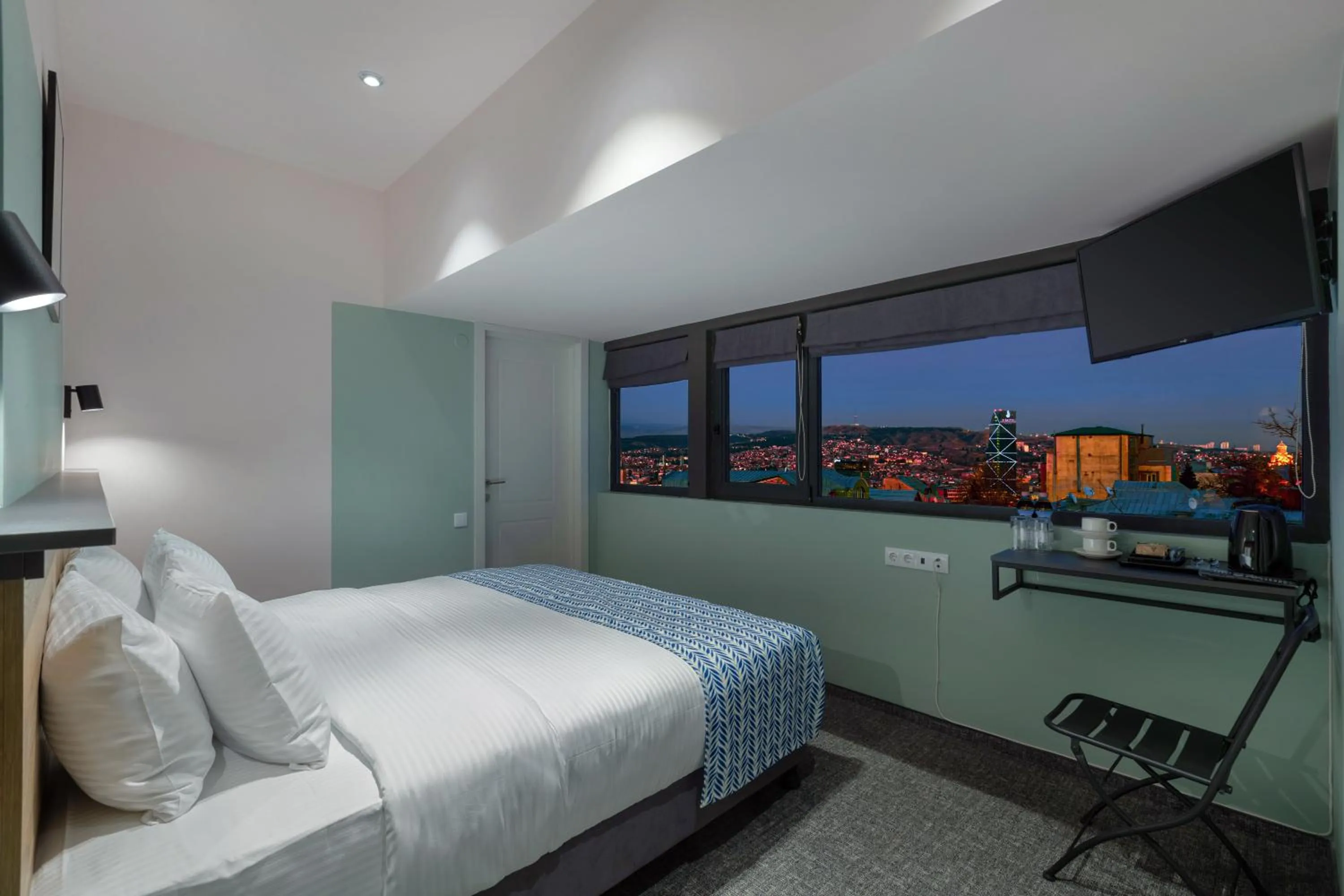 Photo of the whole room, Bed in Vera Hills Boutique Hotel