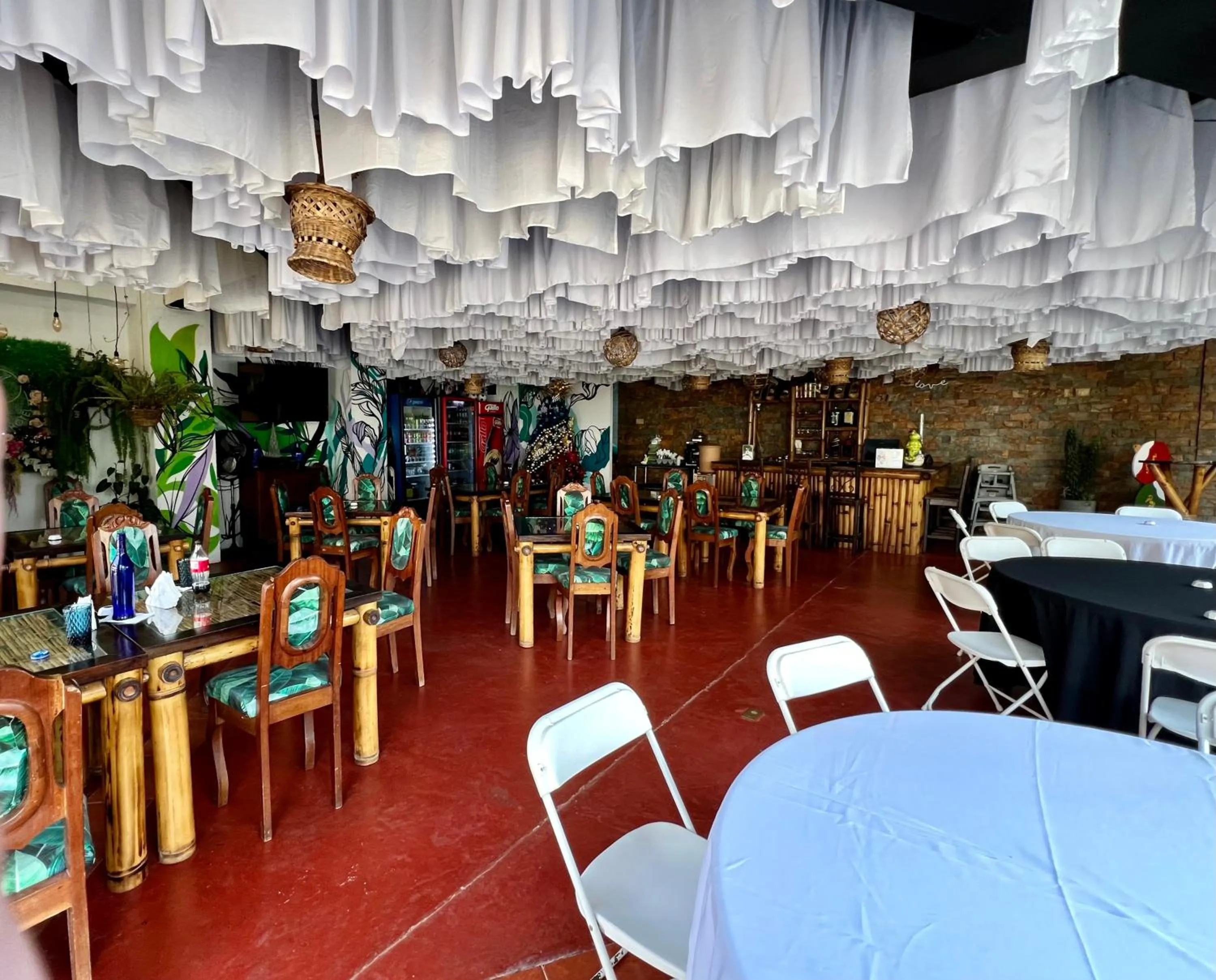 Restaurant/places to eat in Zafra Hotel