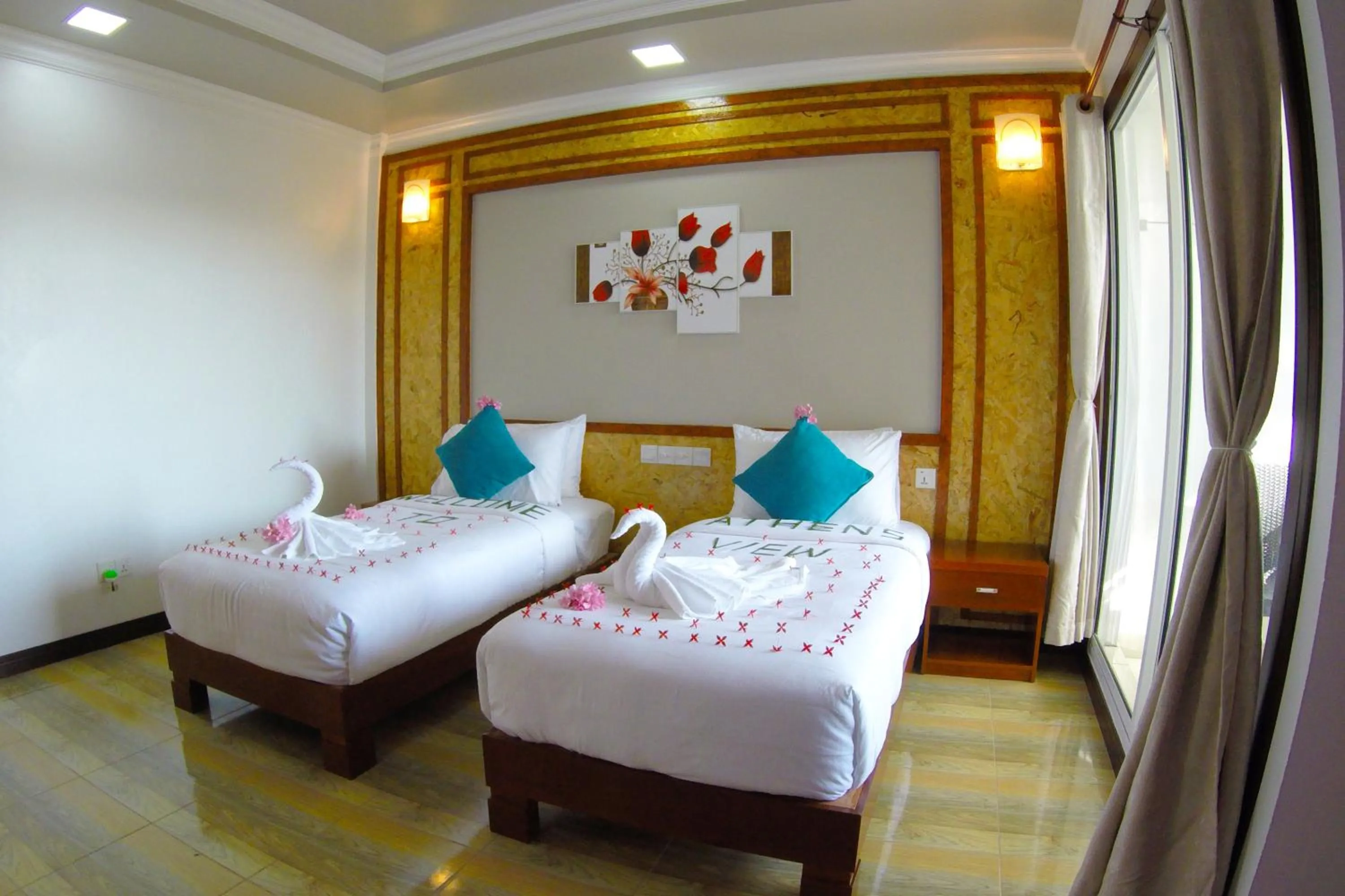 Photo of the whole room, Bed in Athens View