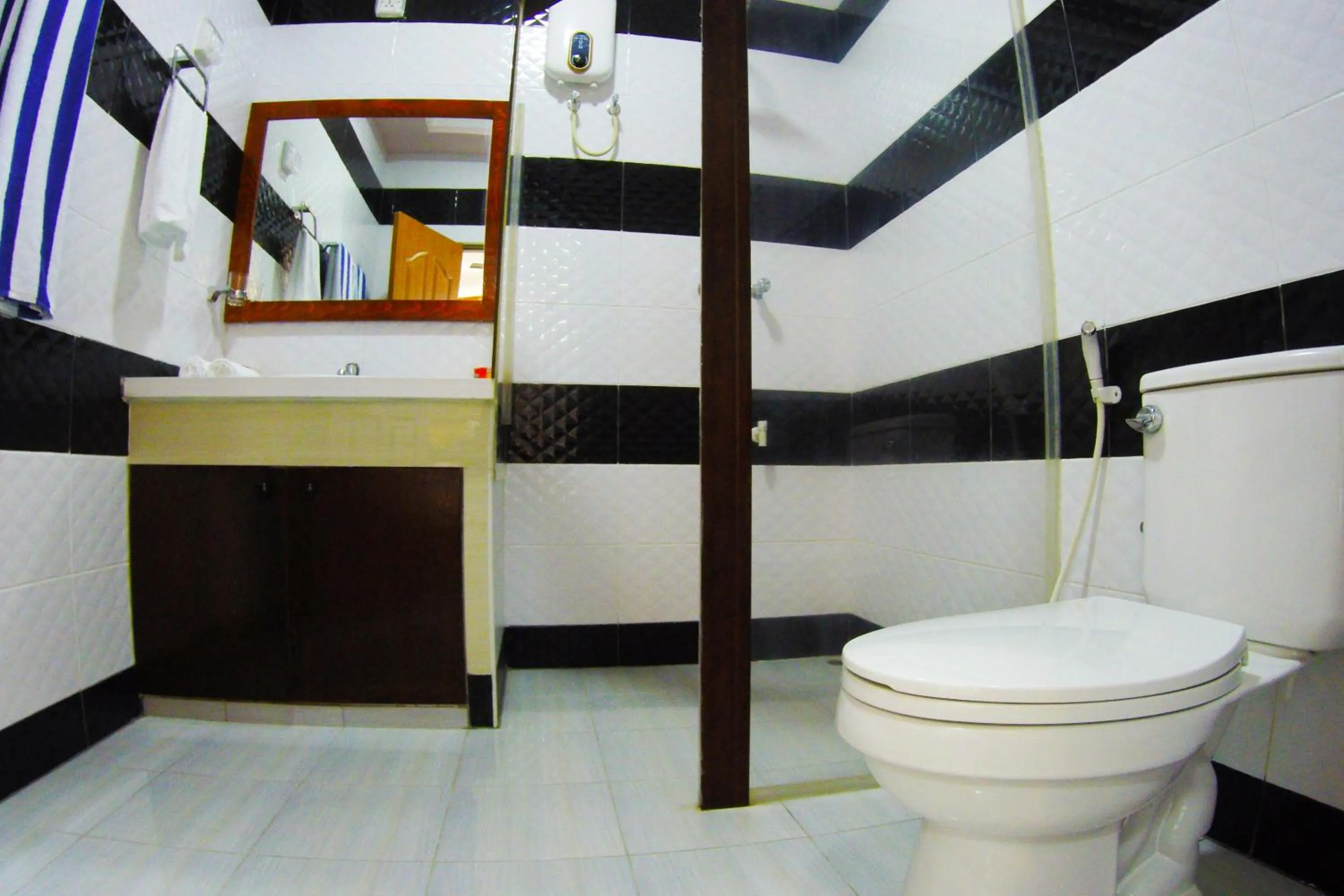 Toilet in Athens View