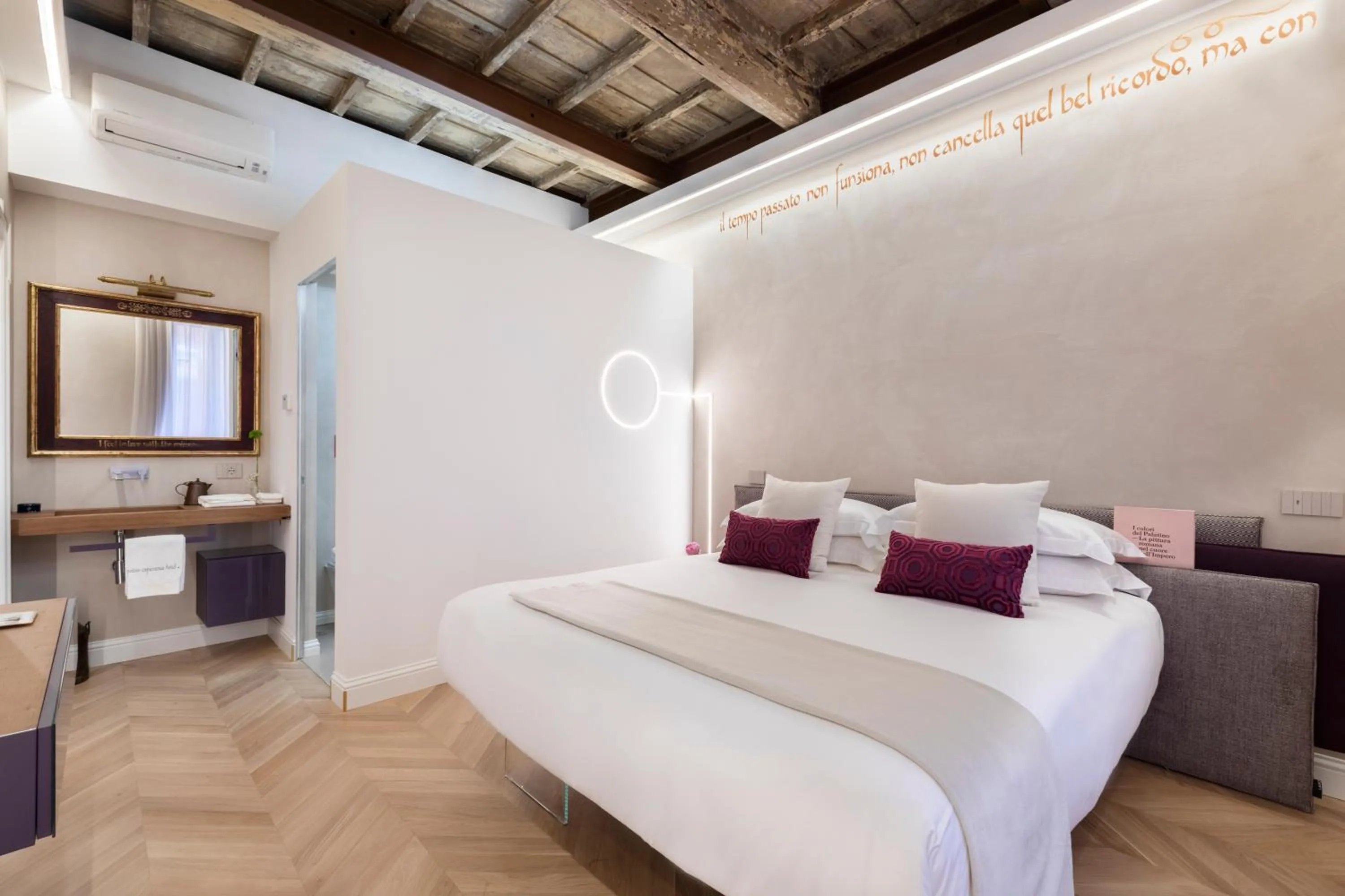 Photo of the whole room, Bed in Poēsis Experience Hotel