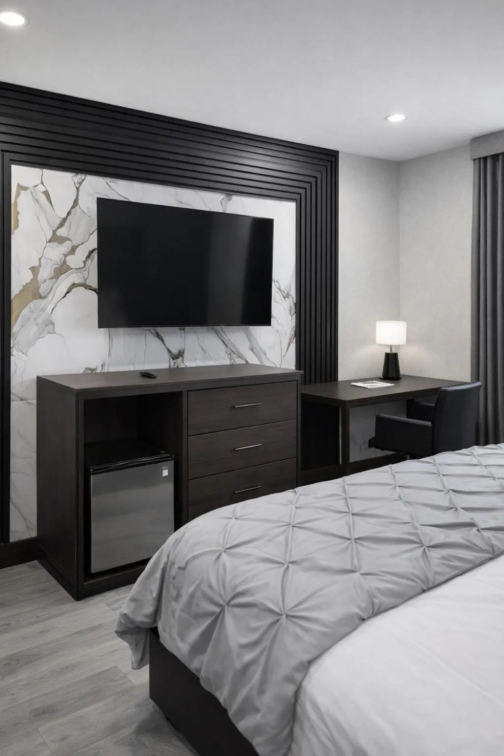 Bed in Cabana Hotel Yankee Stadium