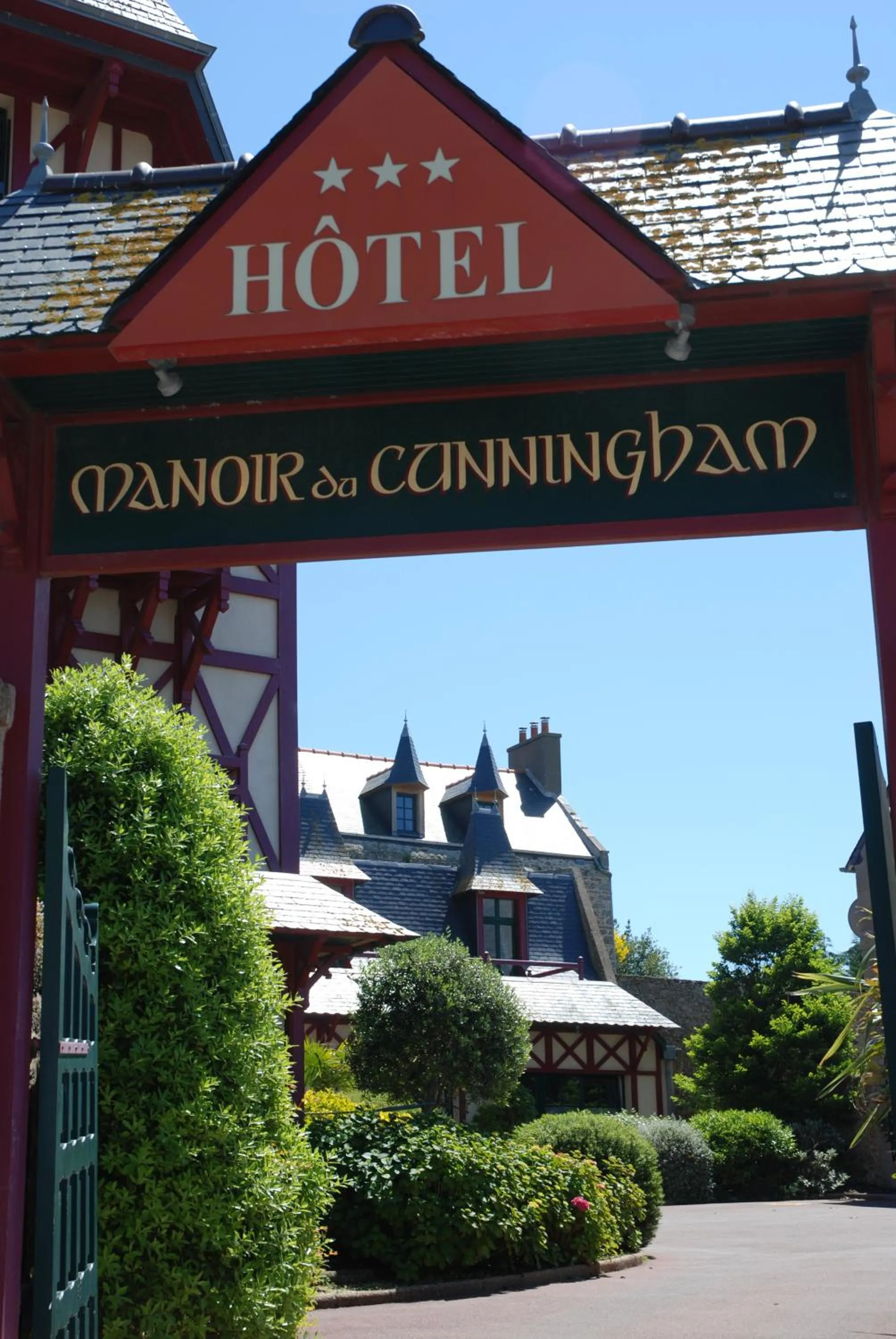 Property building in Manoir Du Cunningham