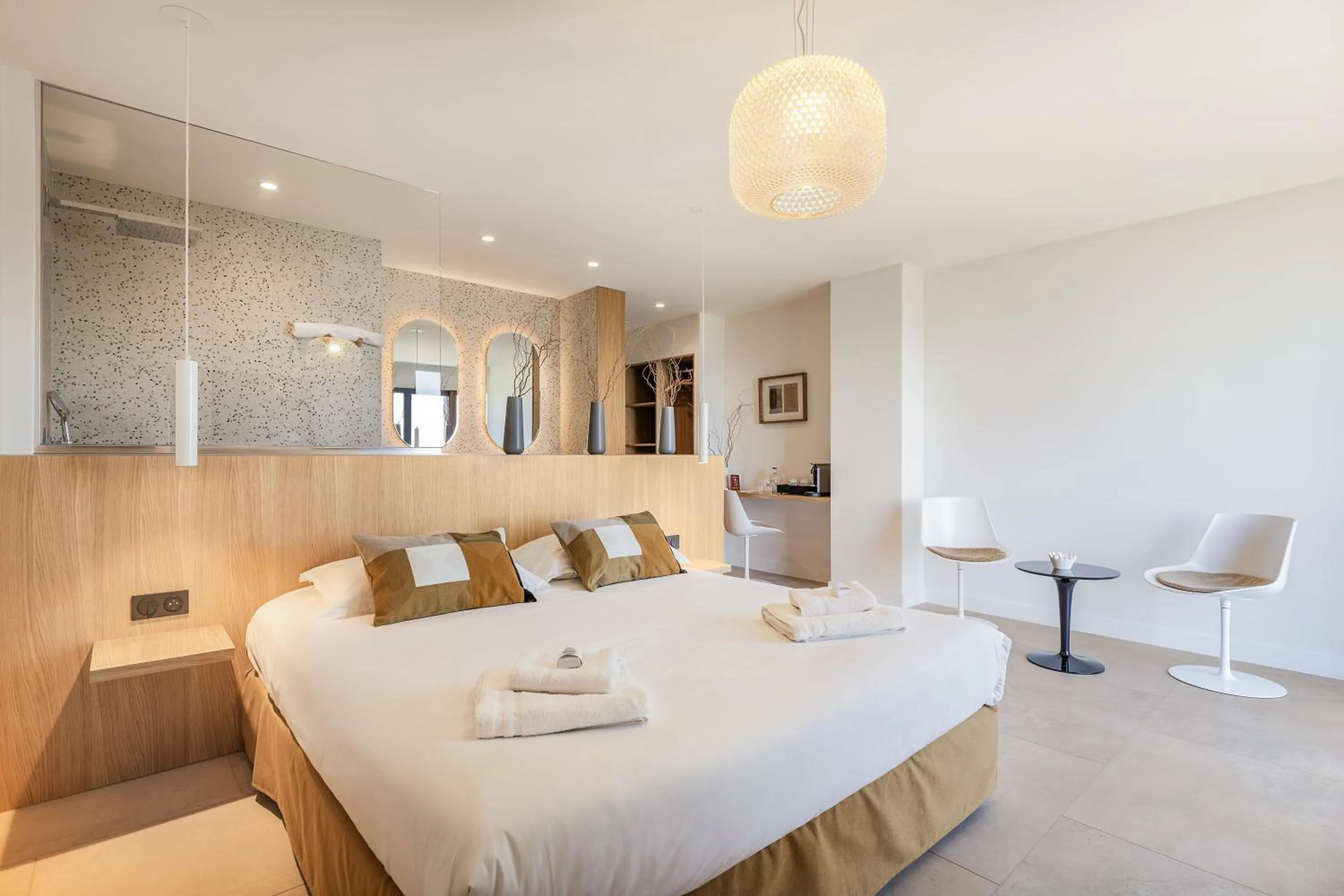 Bed in Grand Hotel Du Golfe - Spa & Restaurant