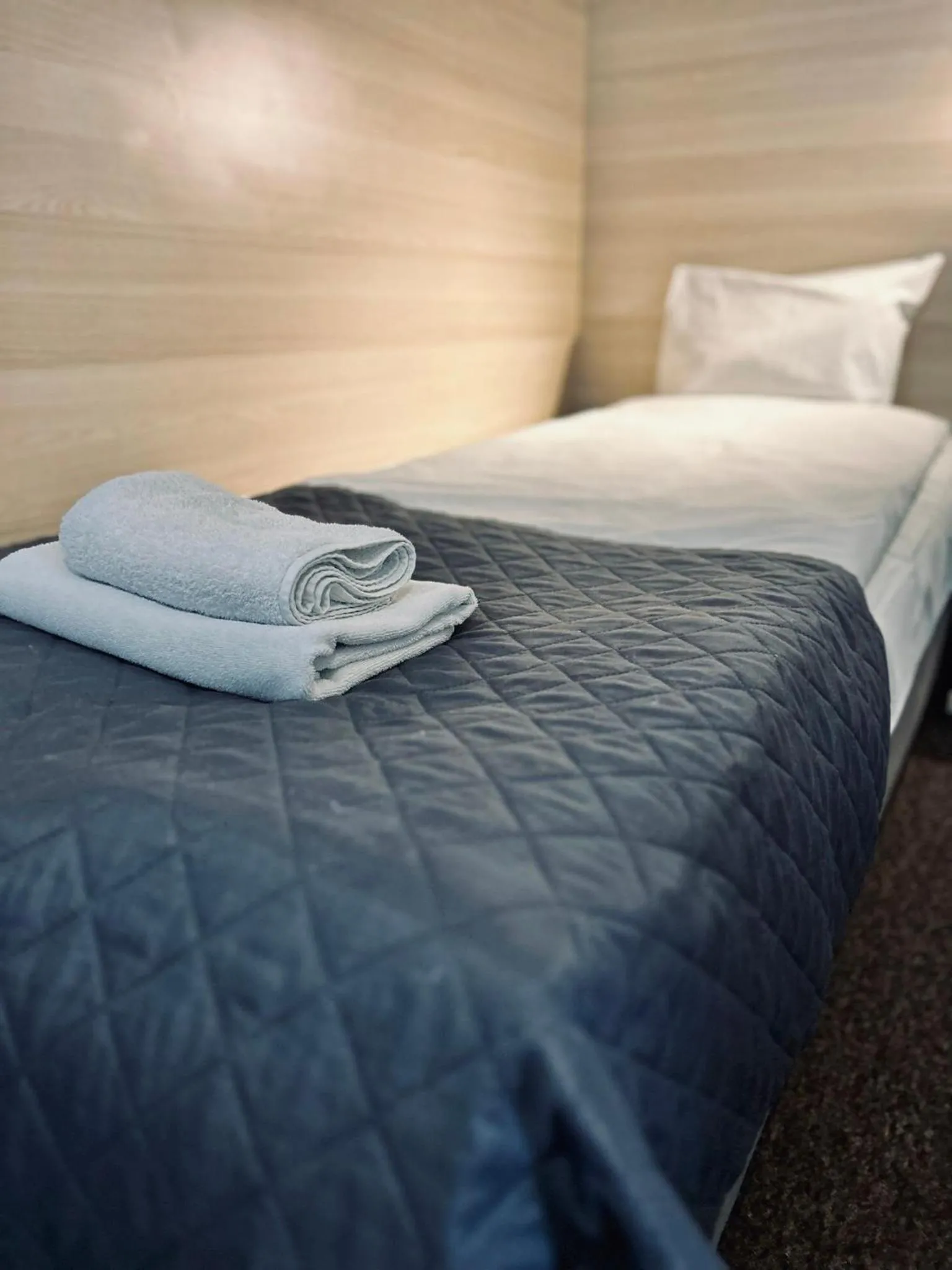 Bed in Old Tree Villa & Restaurant