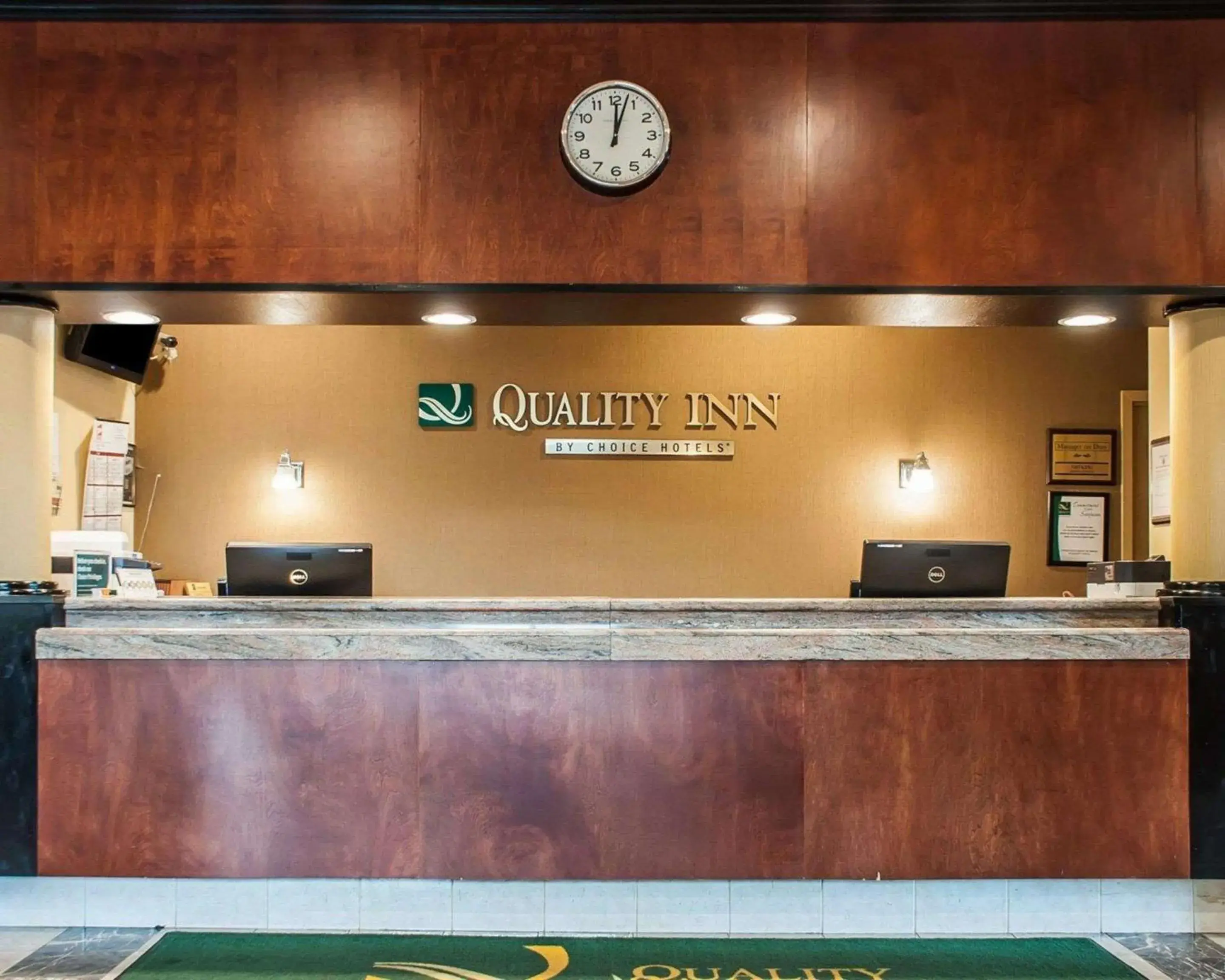 Lobby or reception in Quality Inn Buffalo Airport Lobby or reception in Quality Inn Buffalo Airport