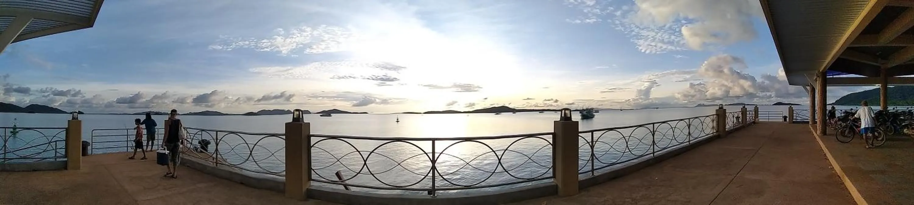 Sunrise in The Travelers Friend