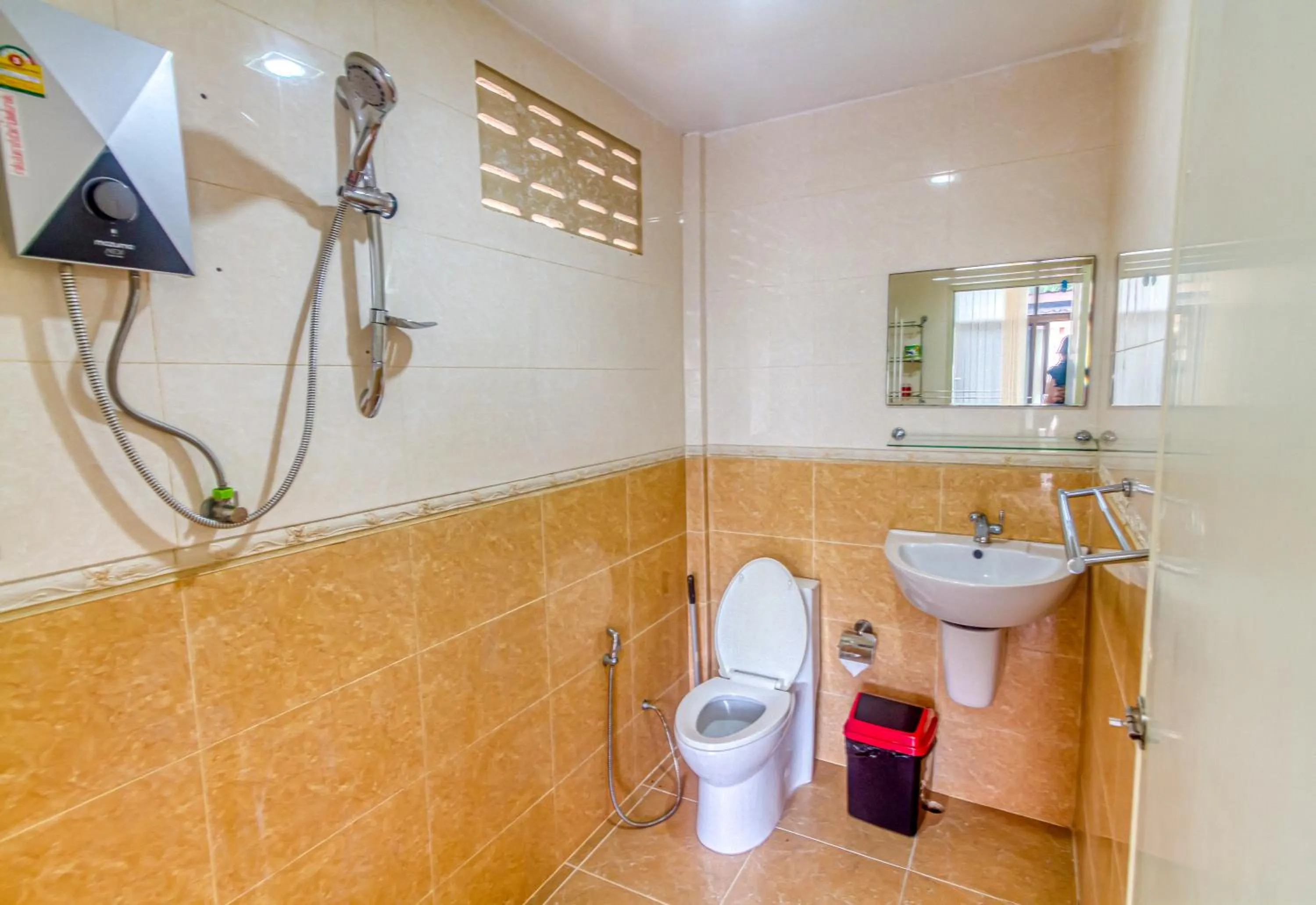 Toilet in The Travelers Friend