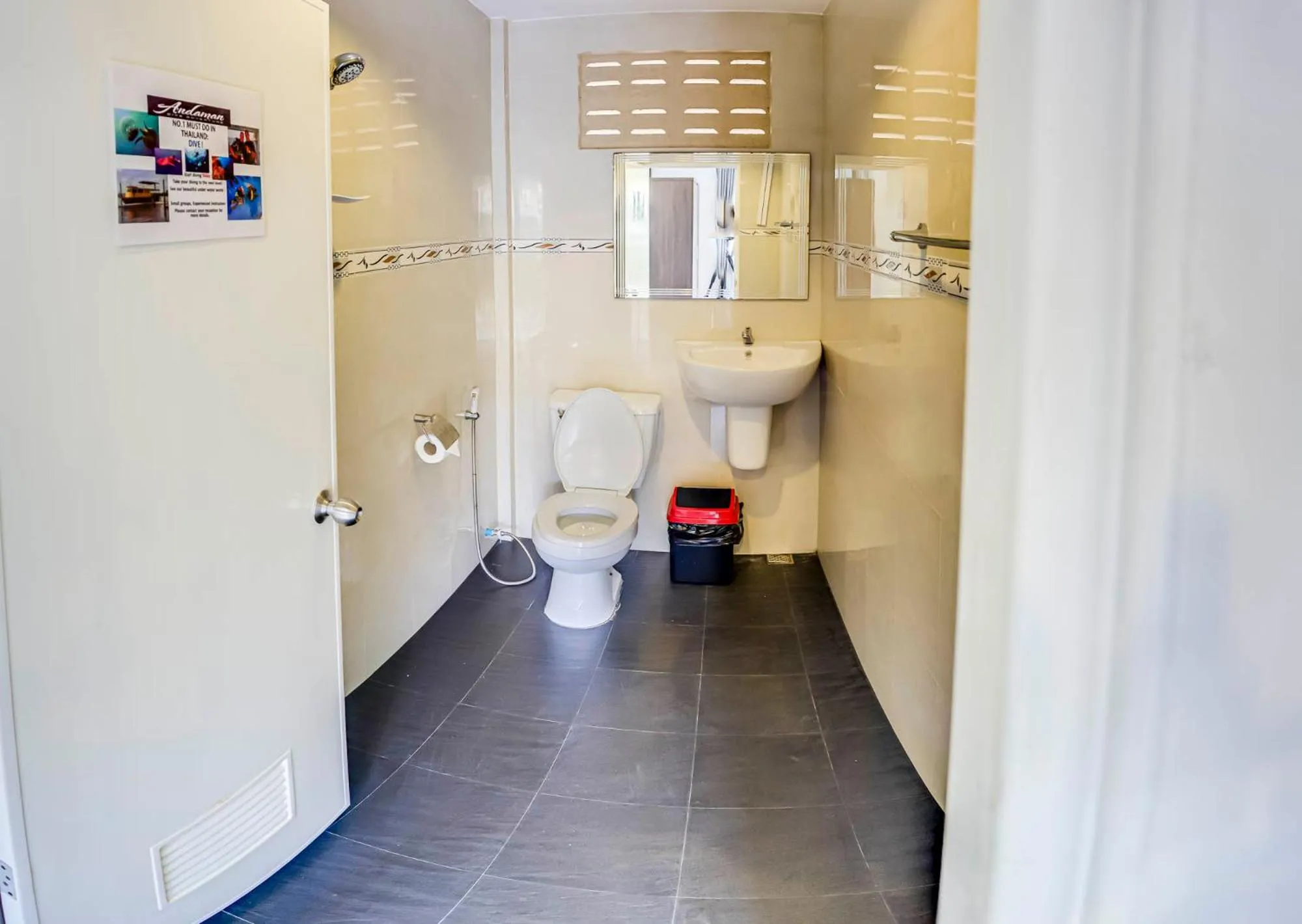 Toilet in The Travelers Friend