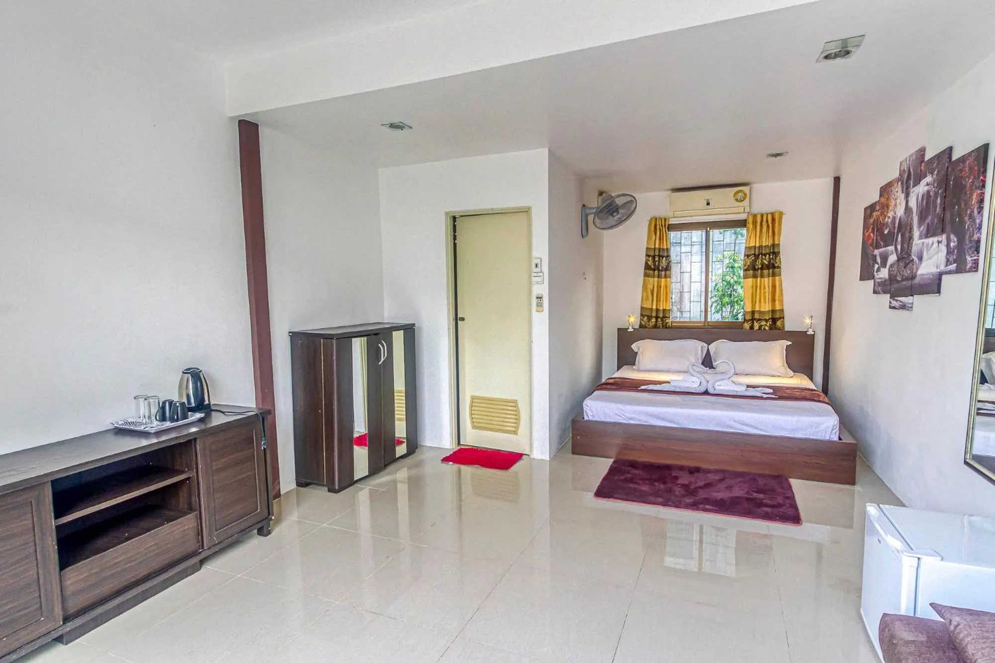 Bed in The Travelers Friend