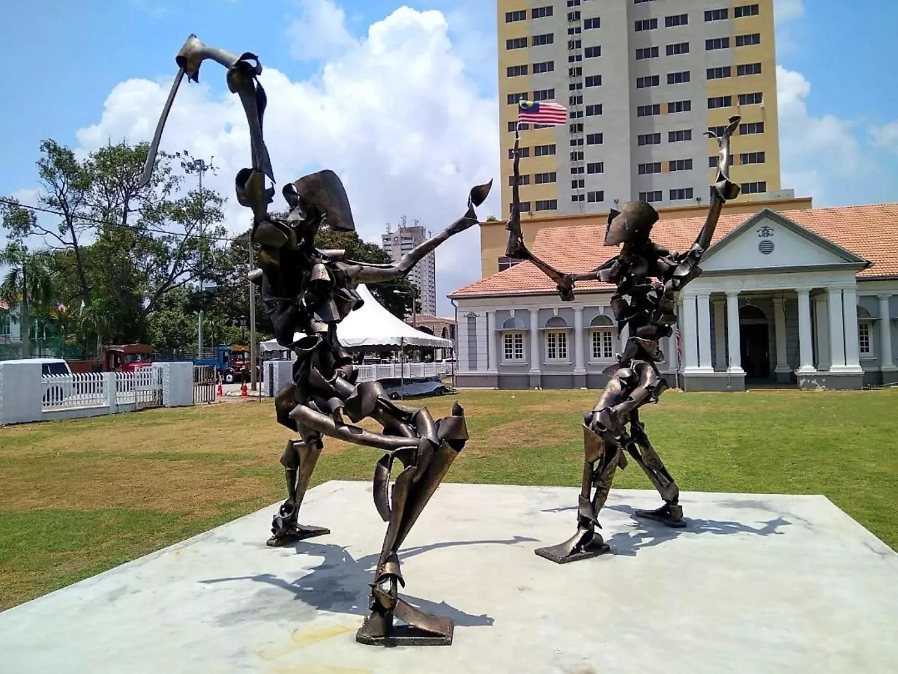 Nearby landmark in Timurbay Seafront Residence & Suites