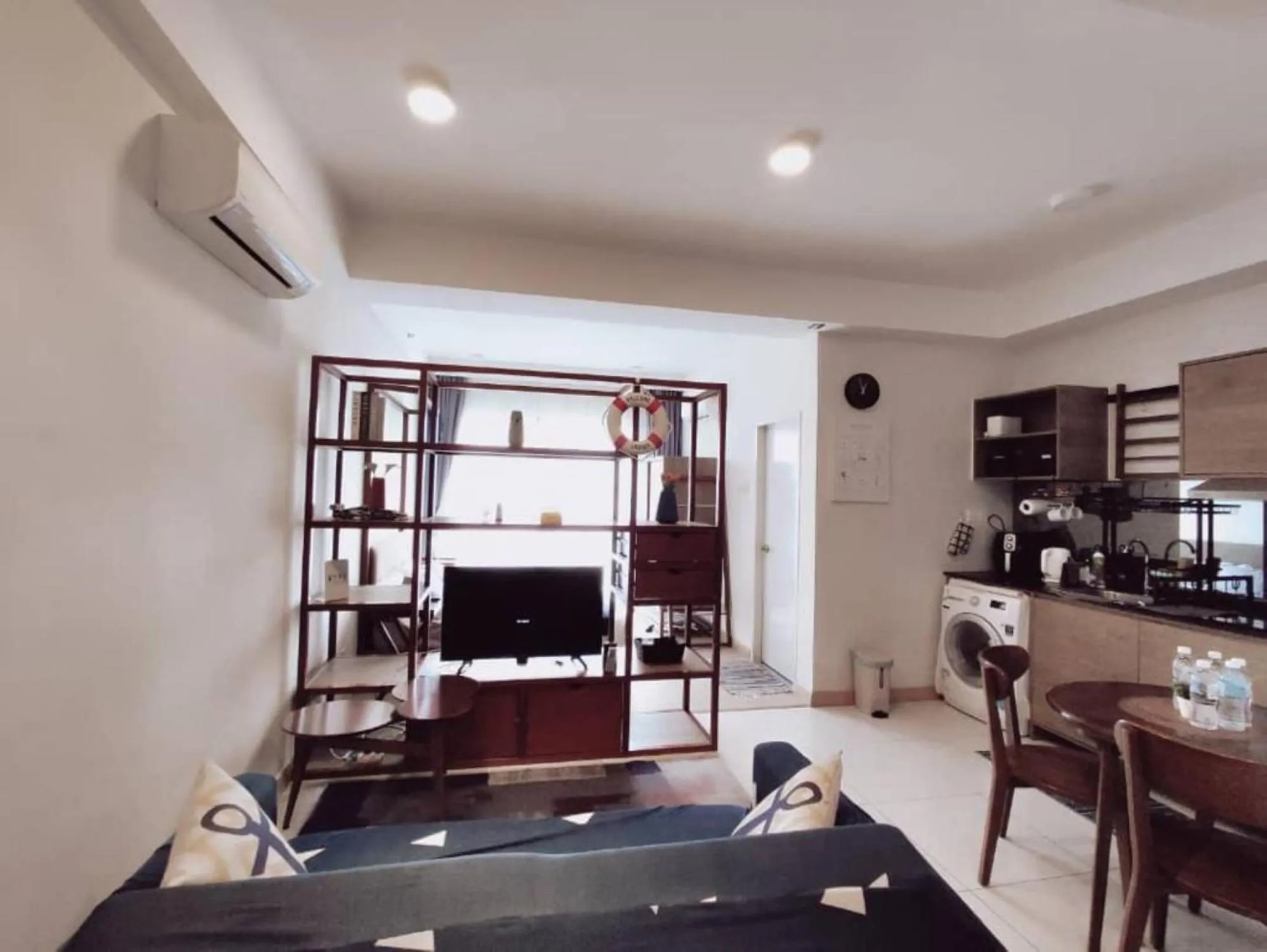 TV and multimedia in Timurbay Seafront Residence & Suites