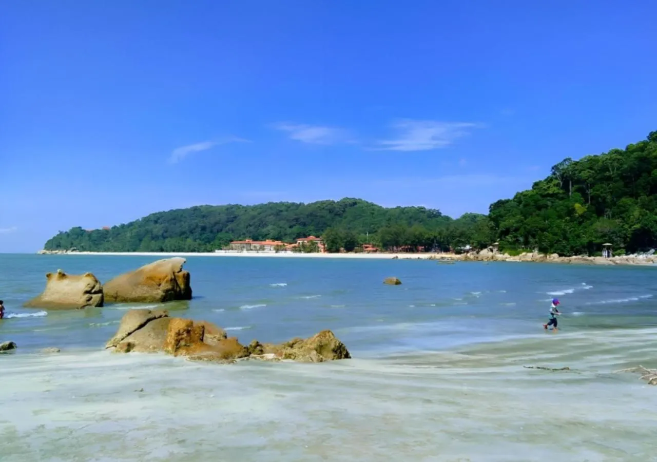 Nearby landmark in Timurbay Seafront Residence & Suites