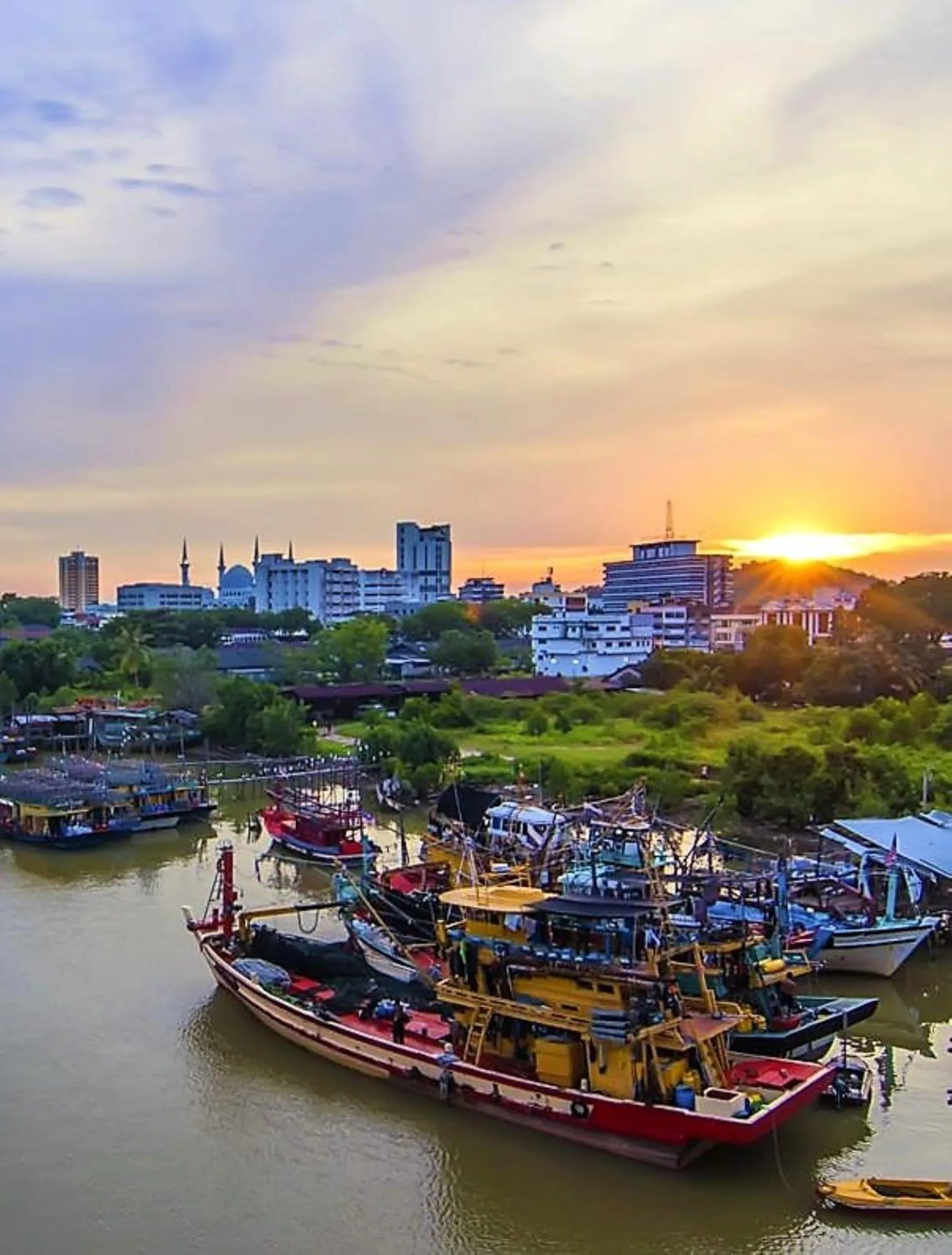 Nearby landmark in Timurbay Seafront Residence & Suites