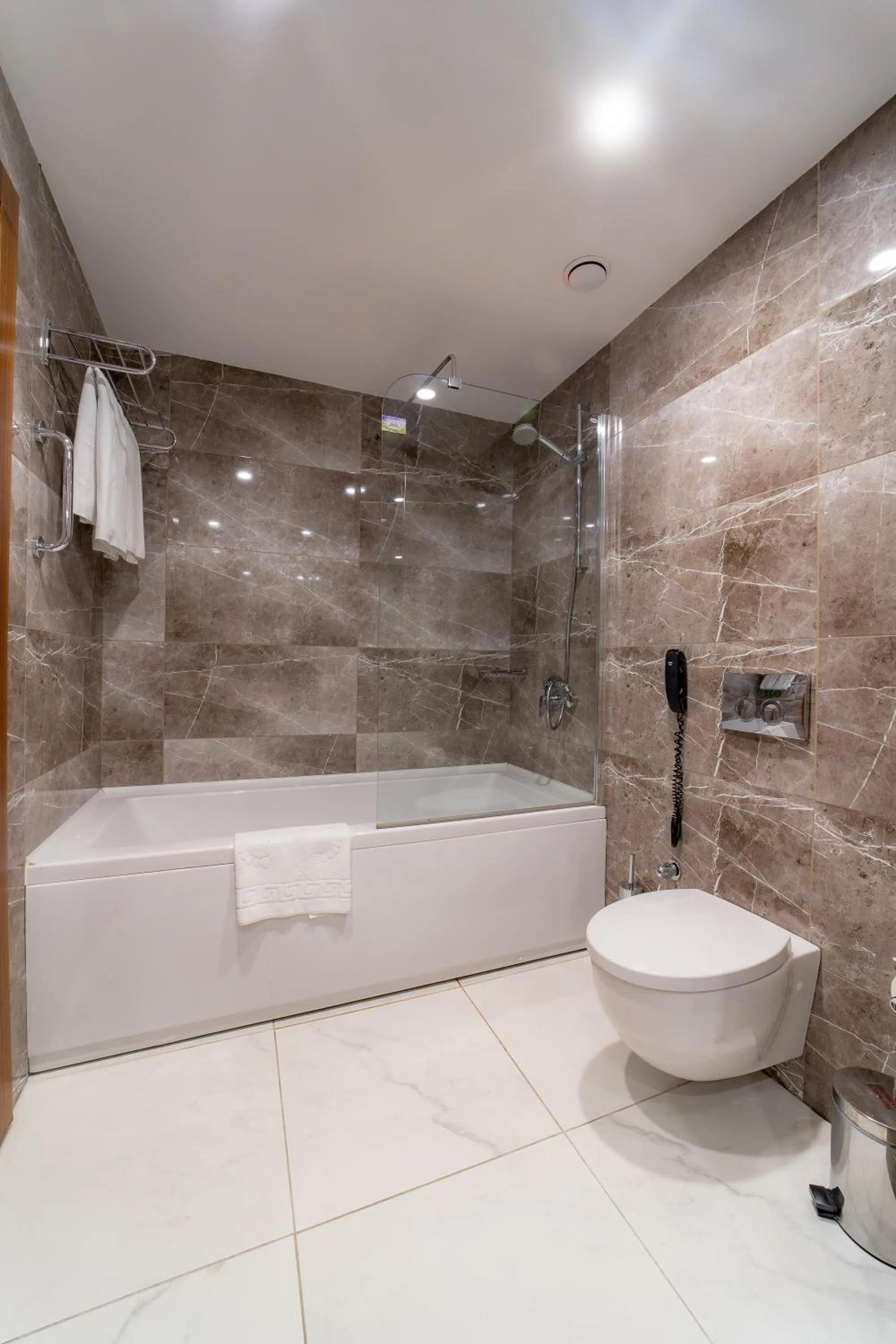 Shower in Nevali Hotel & Convention Center