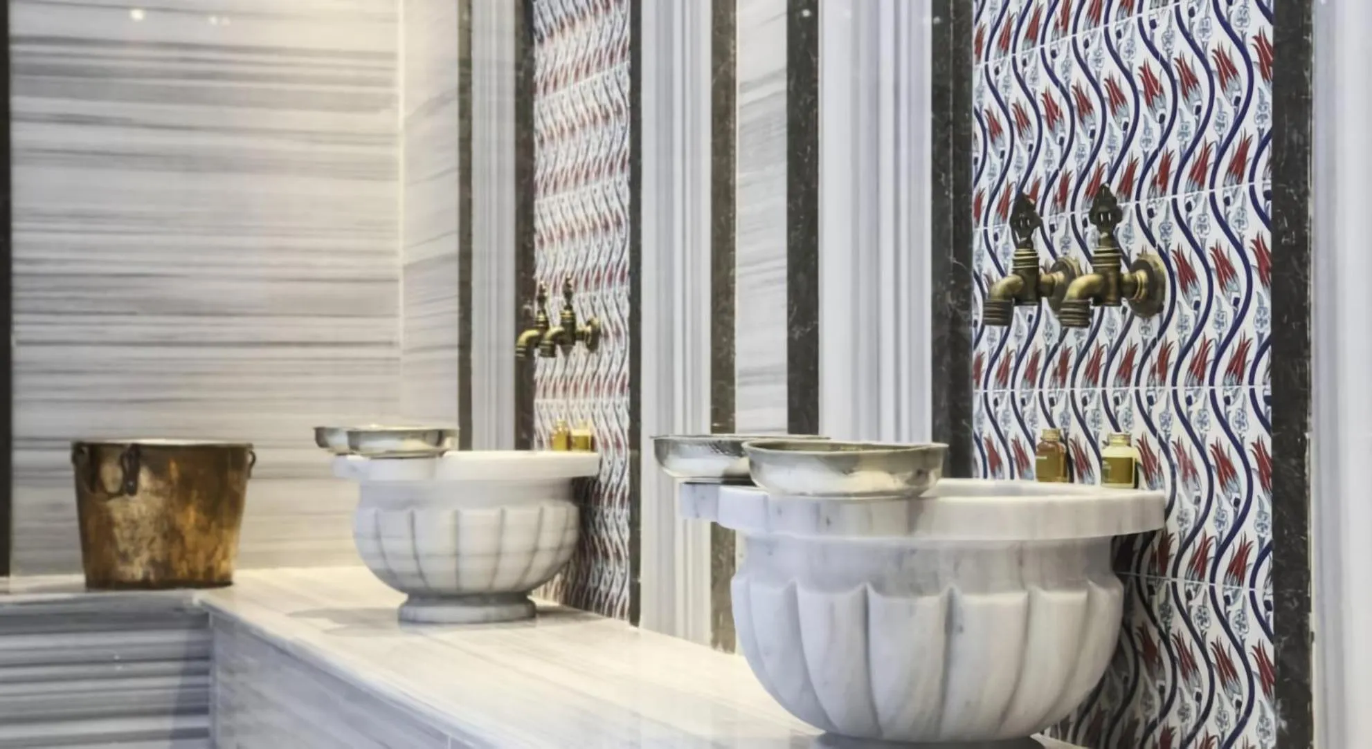 Public Bath in Nevali Hotel & Convention Center