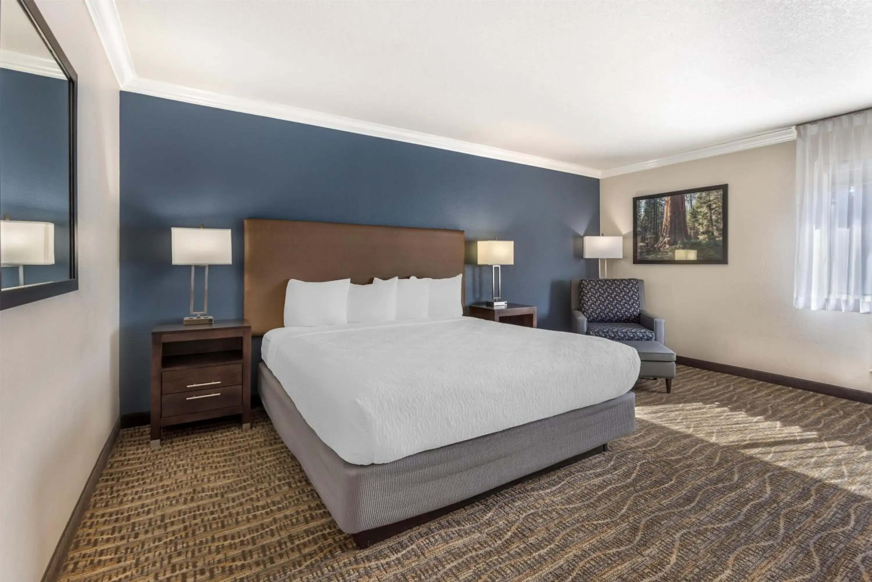 Two-Room Suite with One King and One Queen Bed - Non-Smoking in Best Western Town & Country Lodge Two-Room Suite with One King and One Queen Bed - Non-Smoking in Best Western Town & Country Lodge