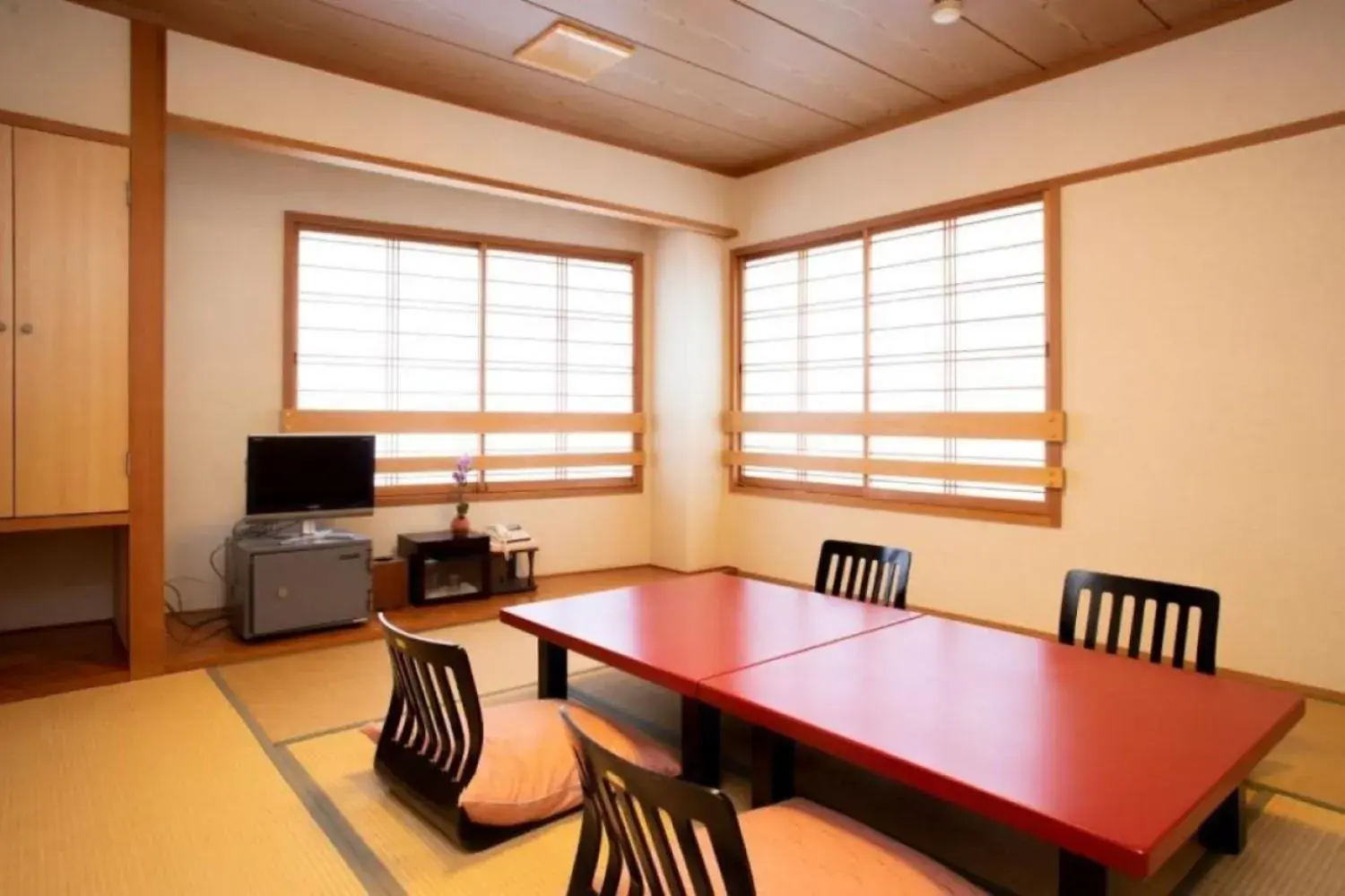 Family Room with Bathroom - single occupancy in Saigiku Family Room with Bathroom - single occupancy in Saigiku
