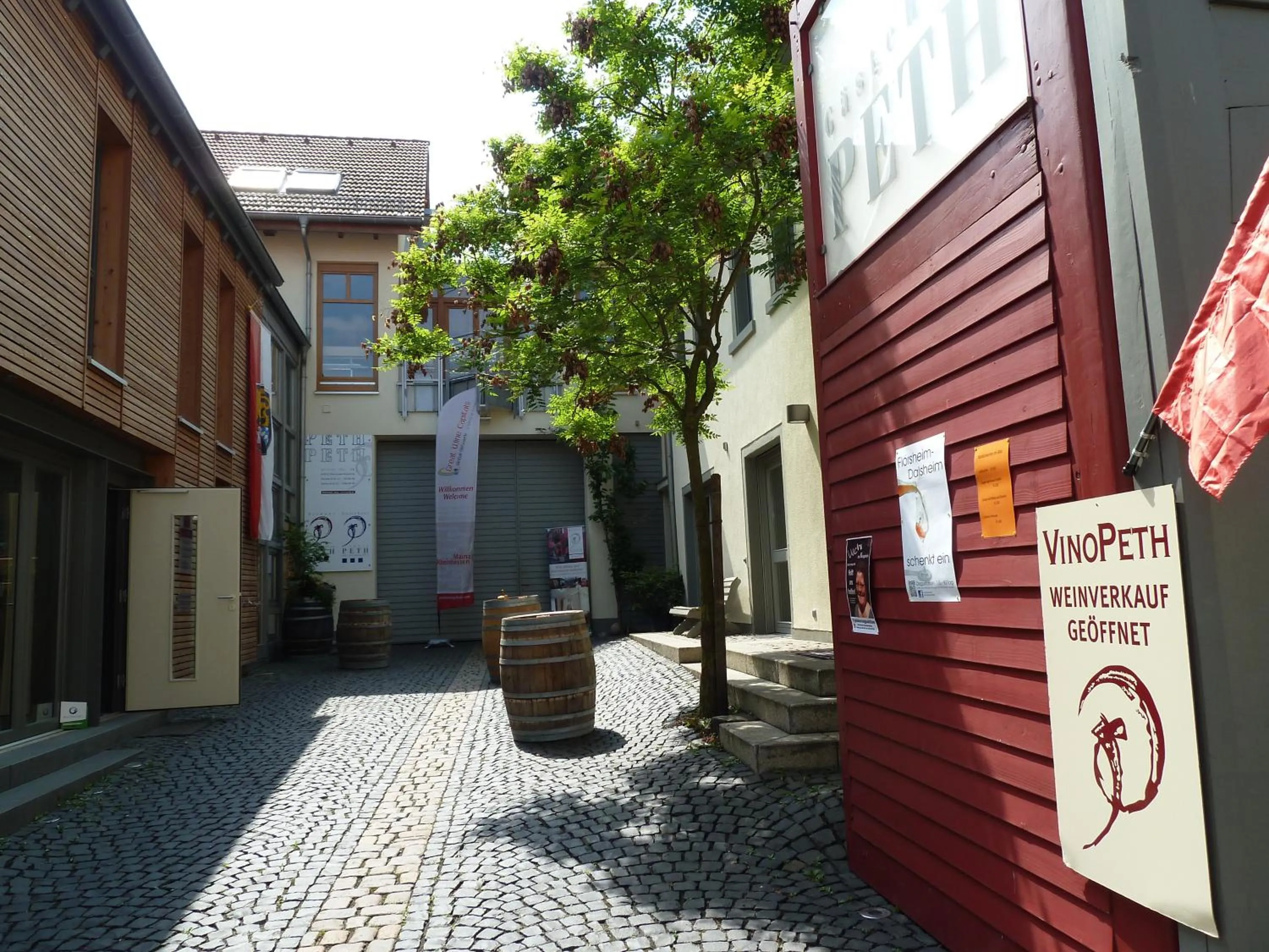 Property building in Gästehaus & Weingut PETH