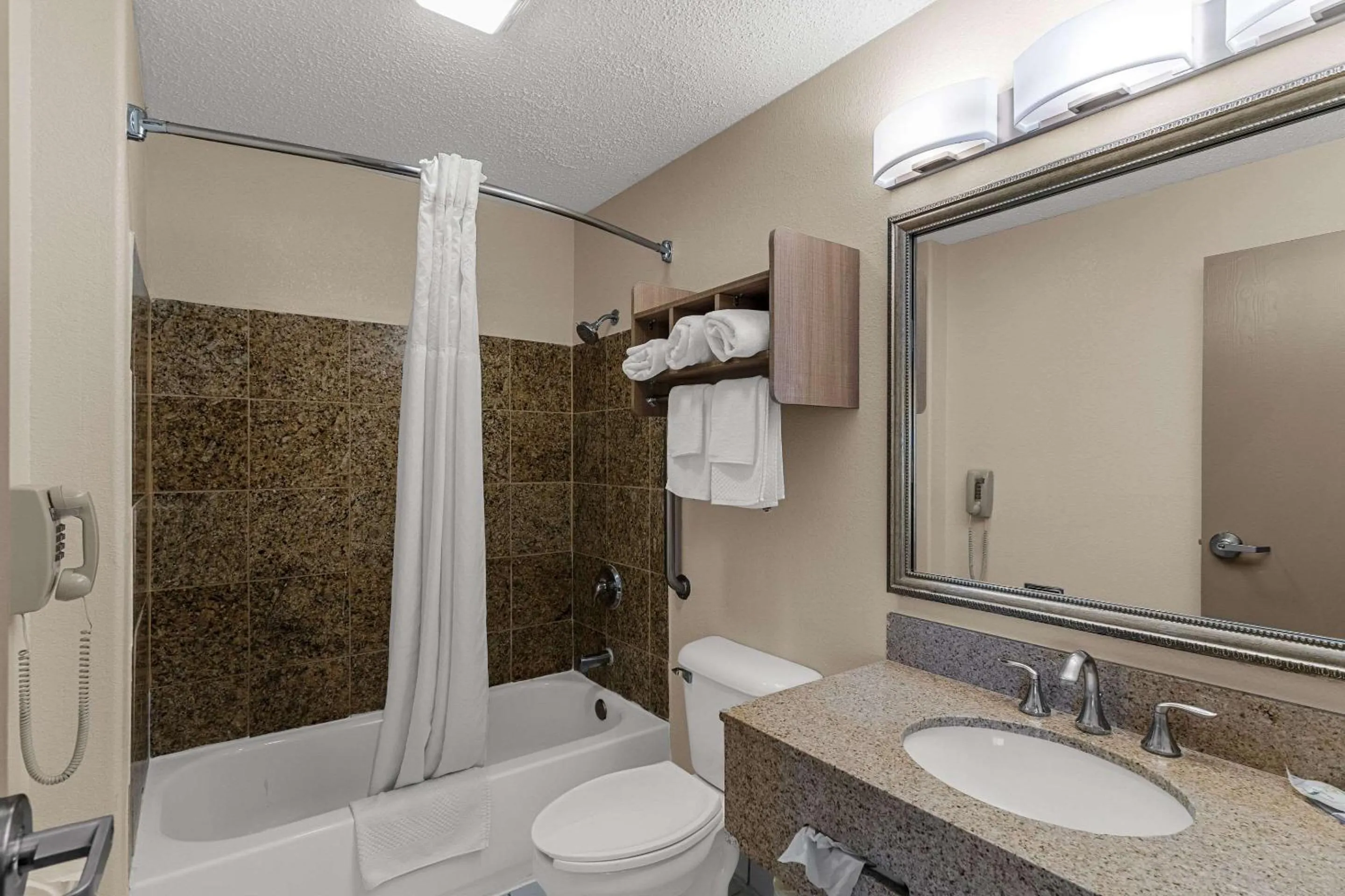 Bedroom in Quality Inn Denver Northeast Brighton