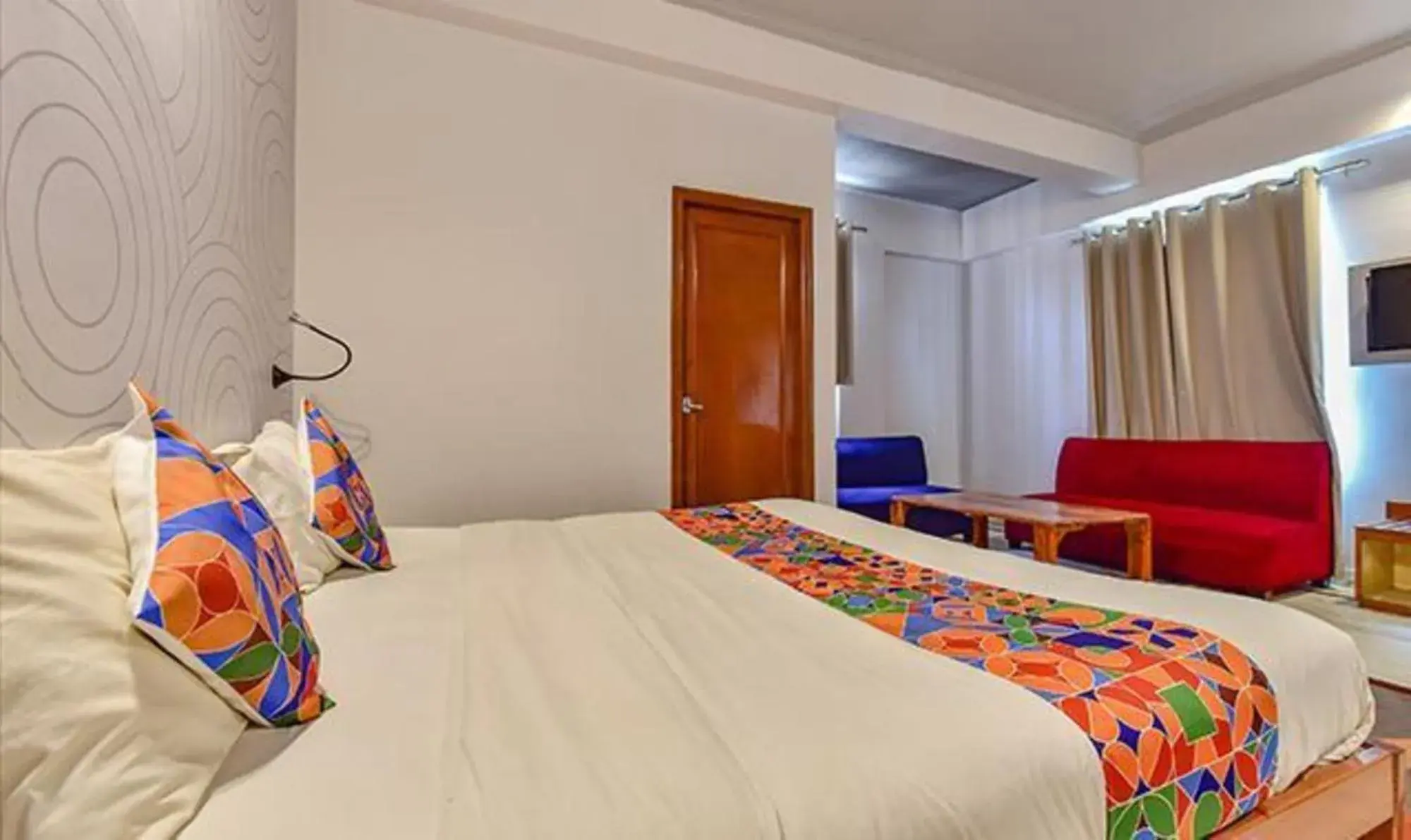 Bed in FabExpress Shekhawati Palace Bed in FabExpress Shekhawati Palace