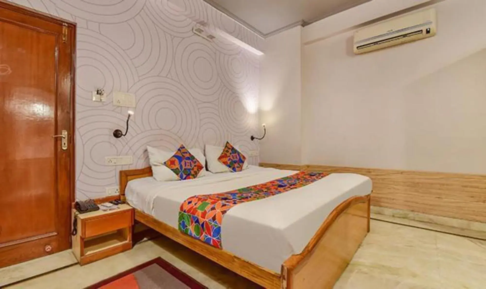 Bed in FabExpress Shekhawati Palace Bed in FabExpress Shekhawati Palace