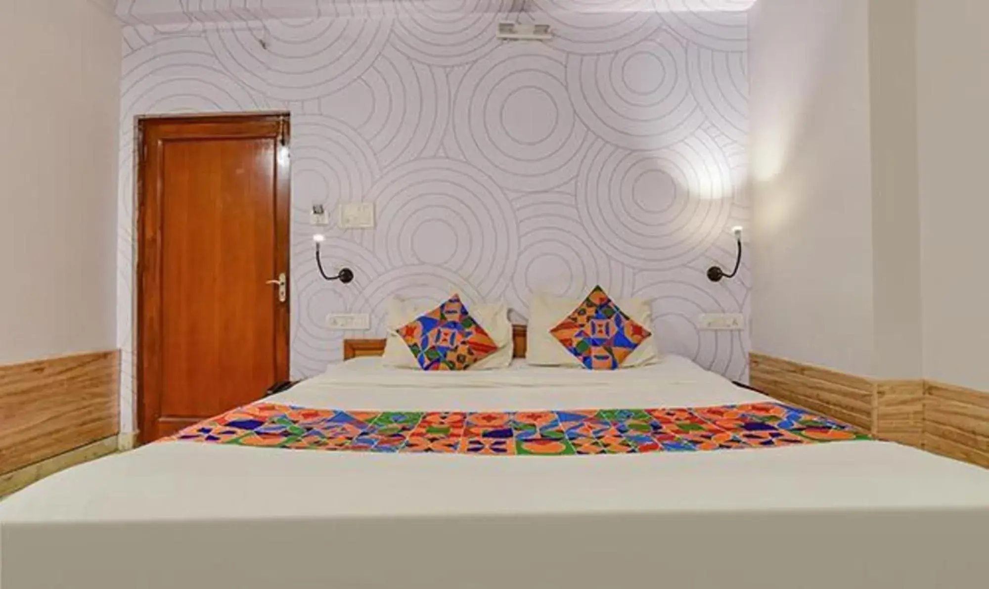 Bed in FabExpress Shekhawati Palace Bed in FabExpress Shekhawati Palace