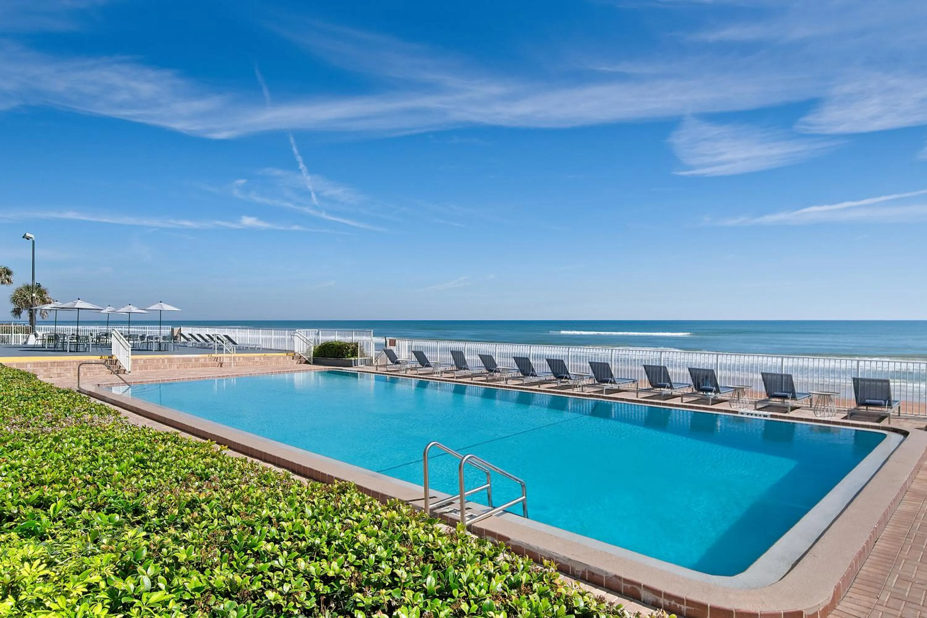 Swimming pool in Spark by Hilton Ormond Beach Oceanfront