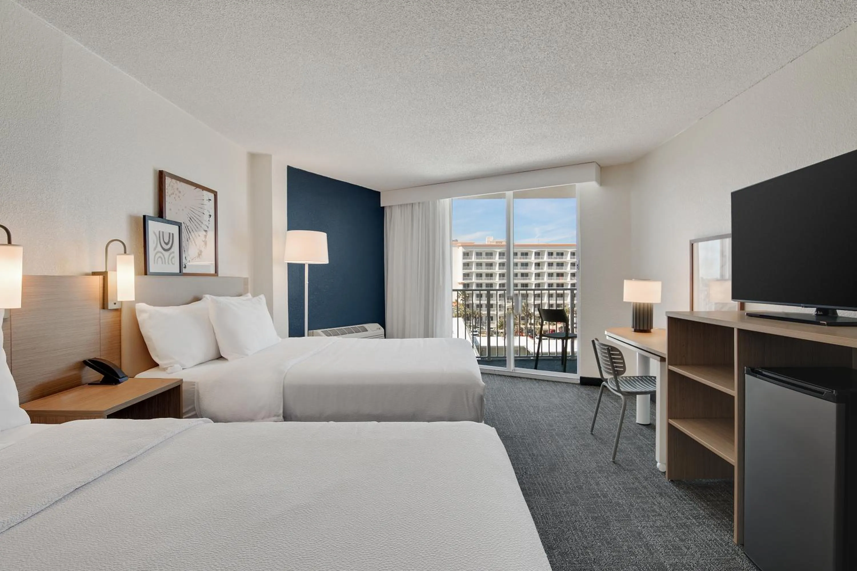 Bed in Best Western Castillo Del Sol