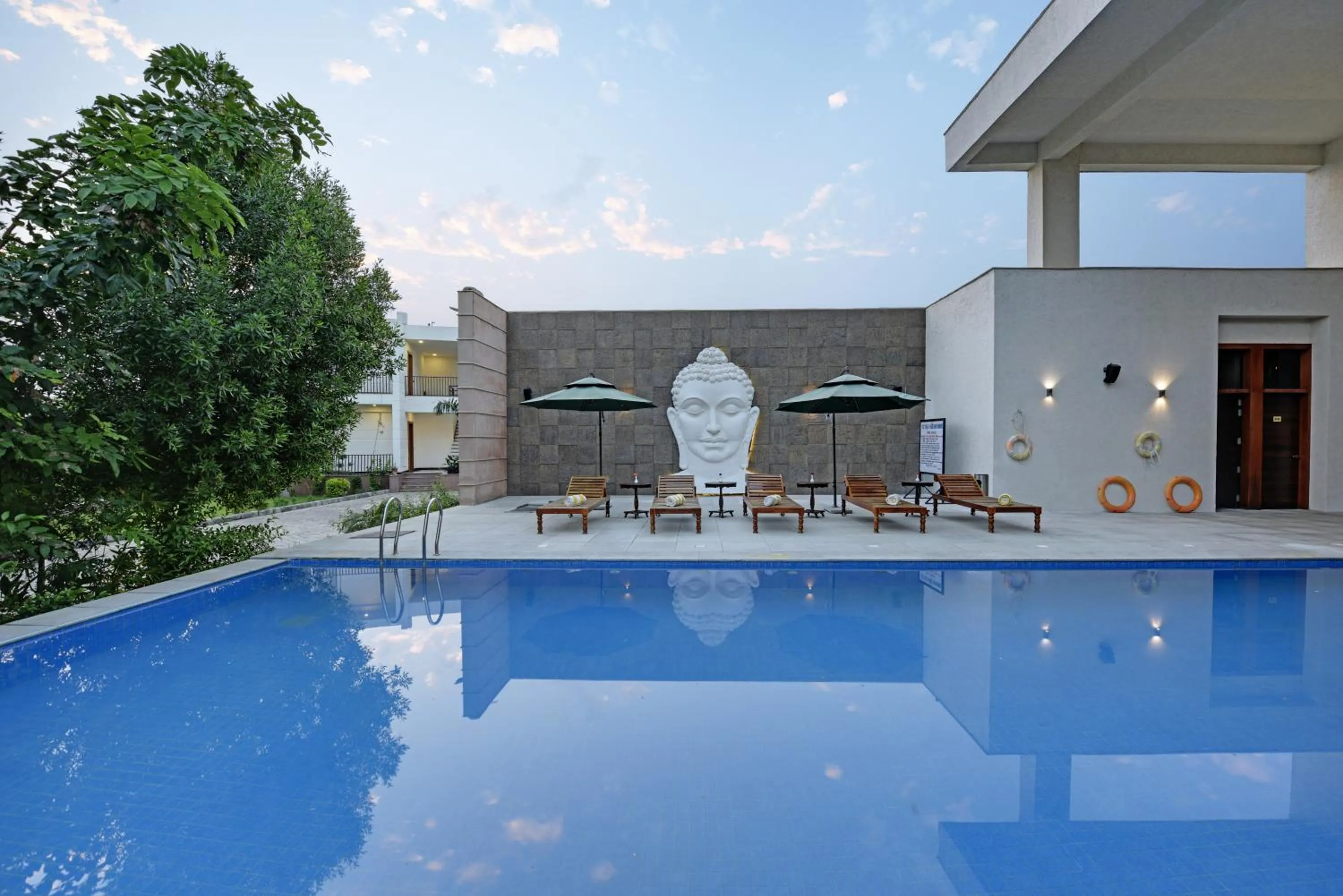 Swimming pool in Clarks Safari Ranthambore