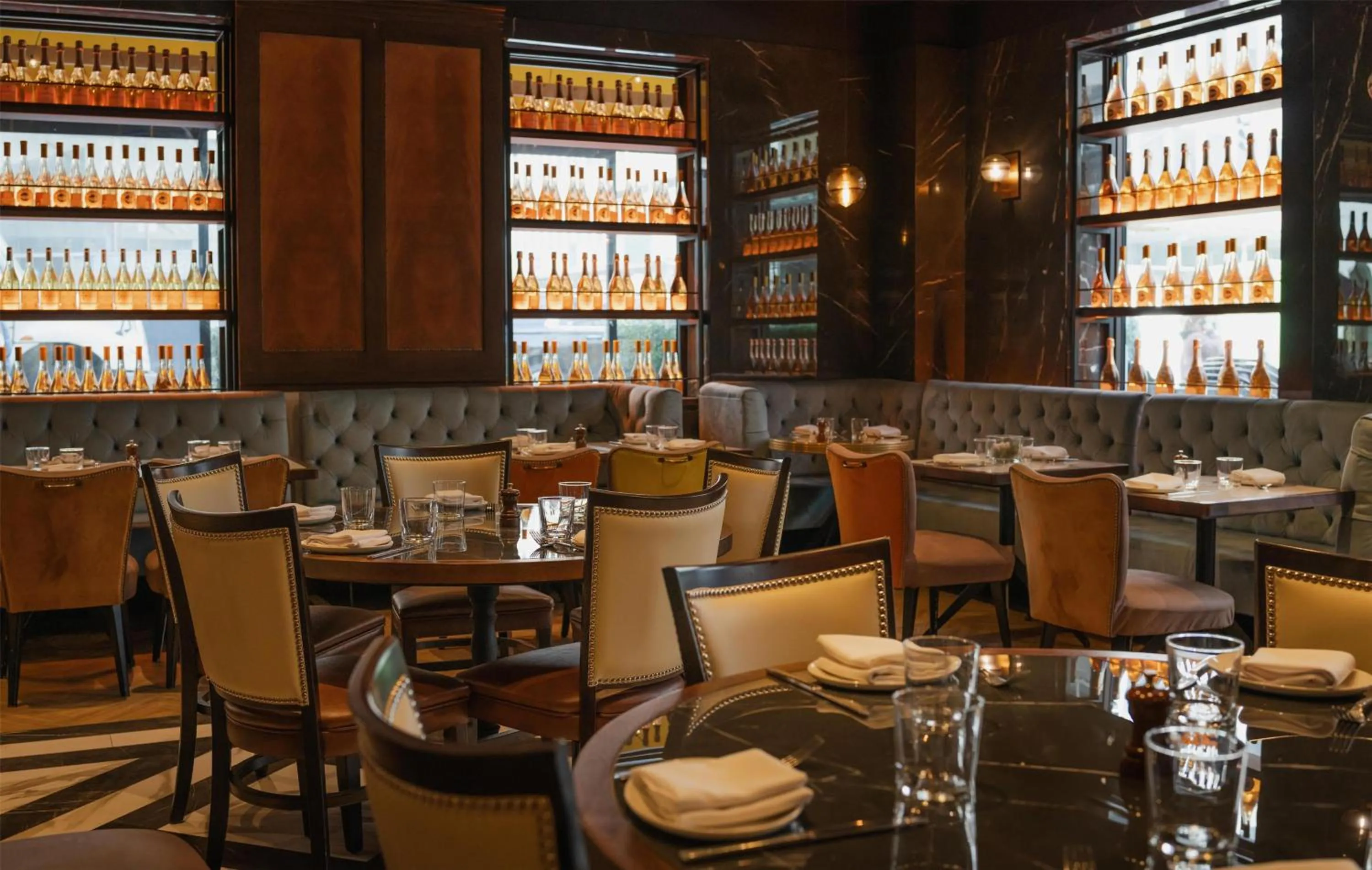 Restaurant/places to eat in NH Collection New York Madison Avenue