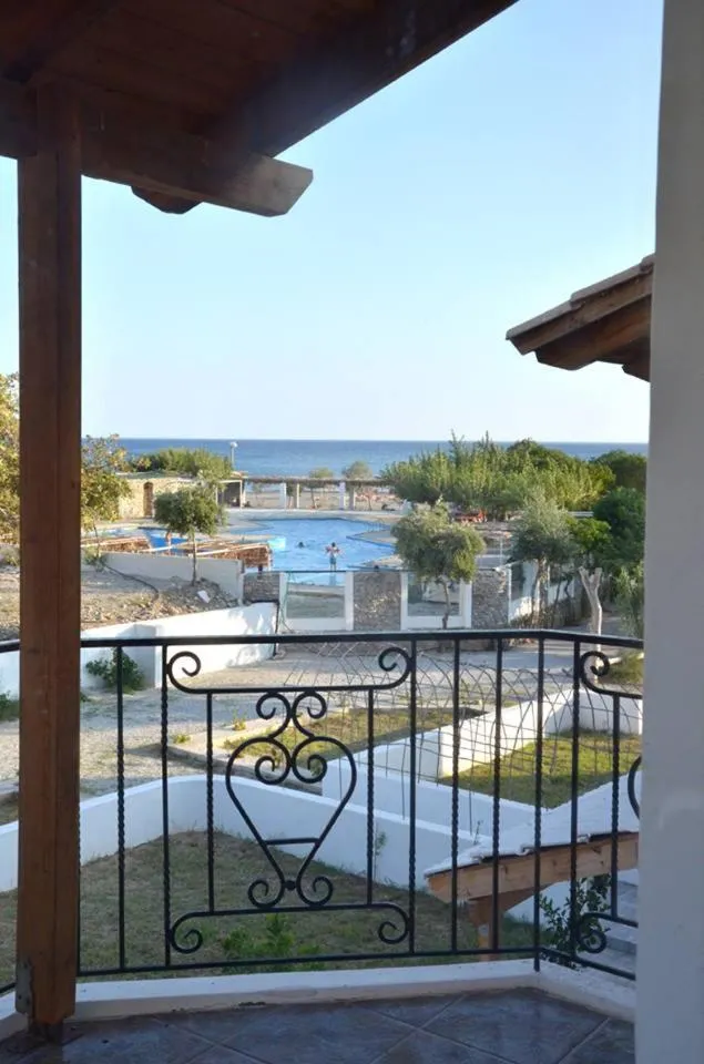 Apartment with View and Balcony in Galini Tropica
