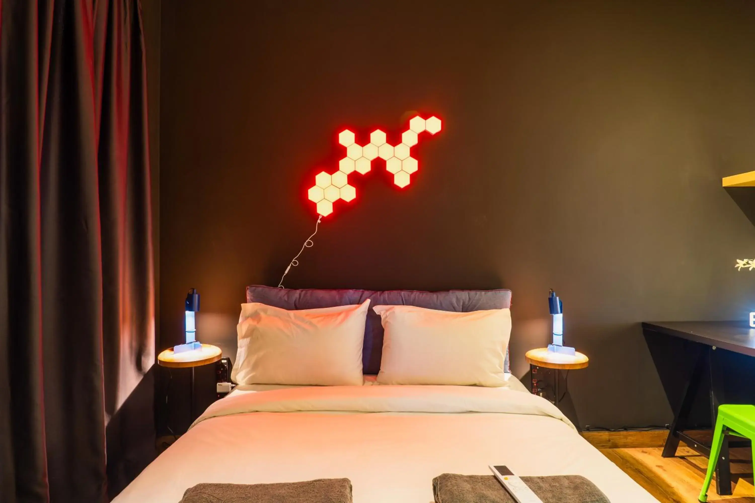 Bed in Manhattan Theme Suite by Nest Home at Austin Heights Bed in Manhattan Theme Suite by Nest Home at Austin Heights