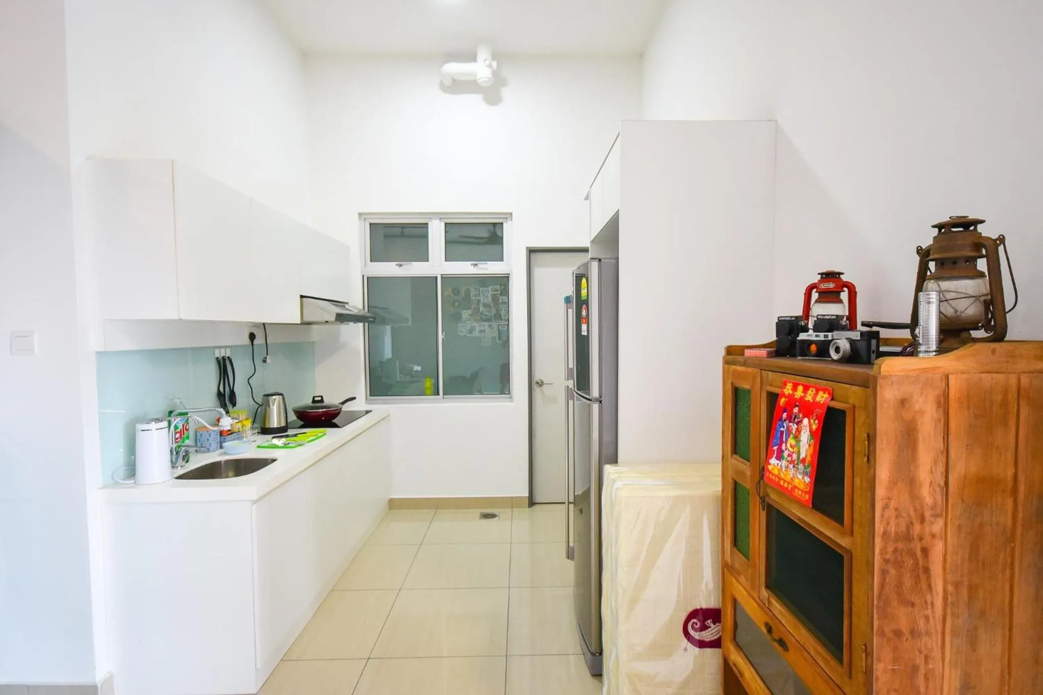 Manhattan Theme Suite by Nest Home at Austin Heights