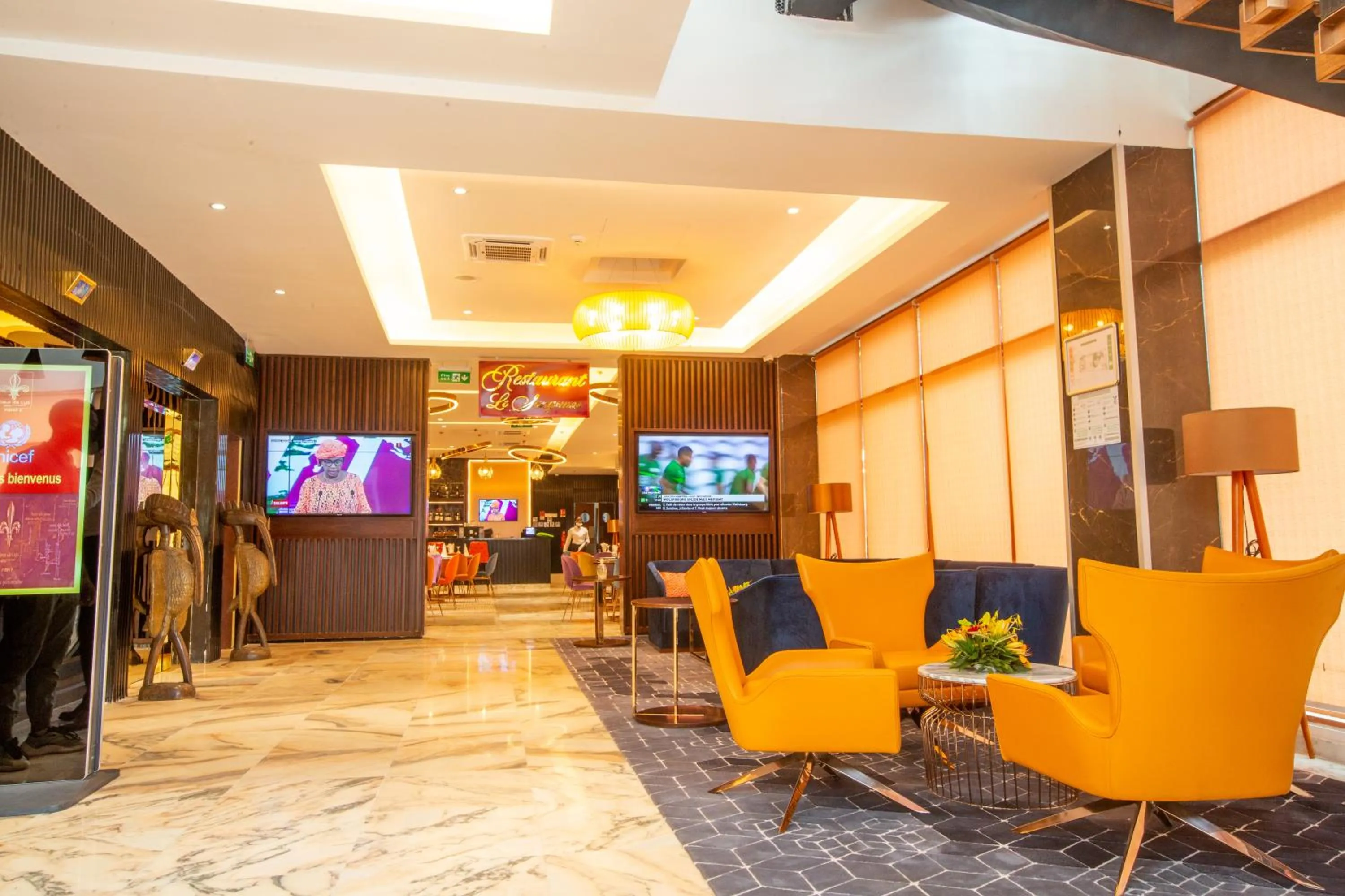 Hôtel Fleur de Lys Point E