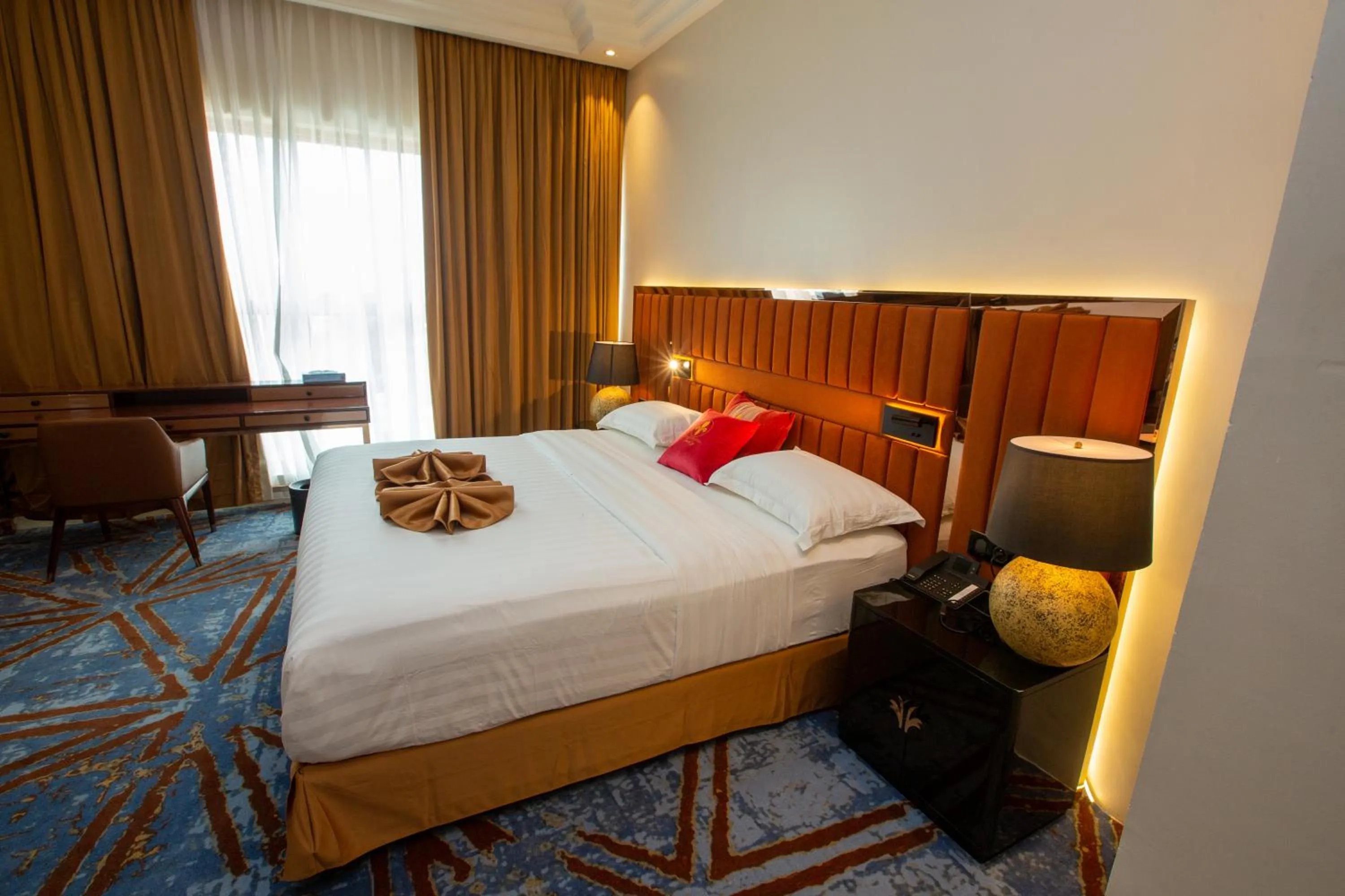 Bed in Hôtel Fleur de Lys Point E