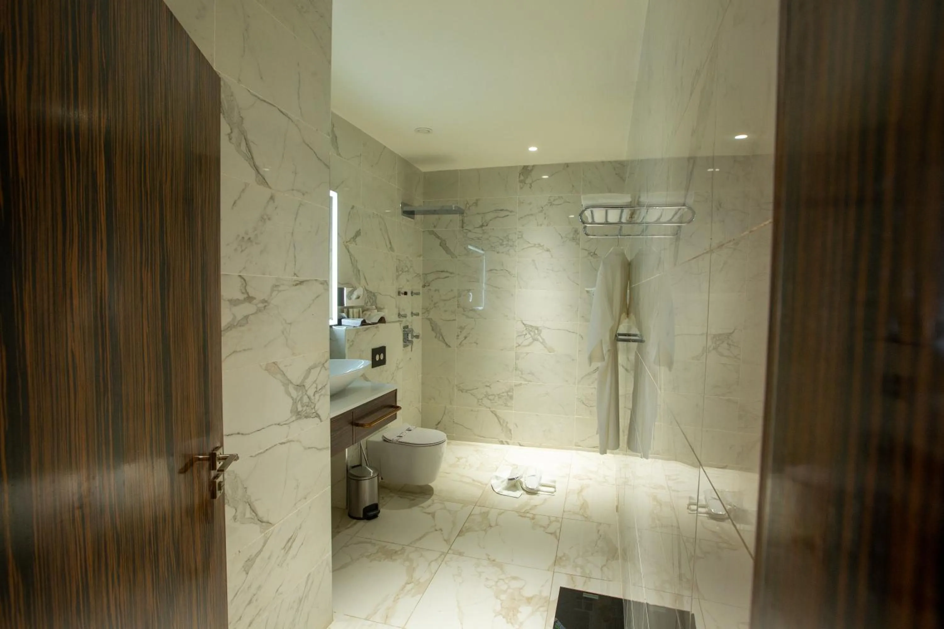 Hôtel Fleur de Lys Point E