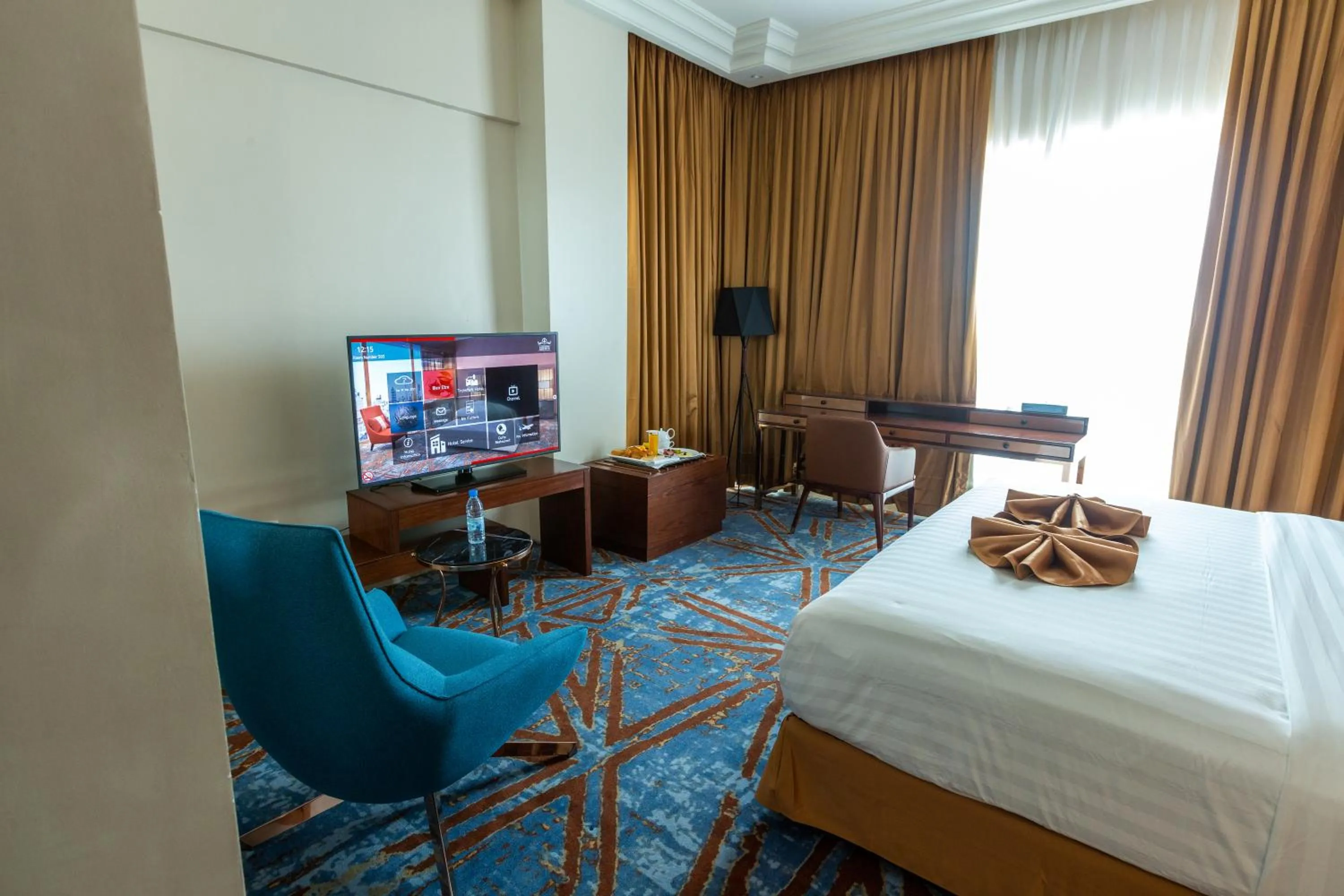 Bed in Hôtel Fleur de Lys Point E