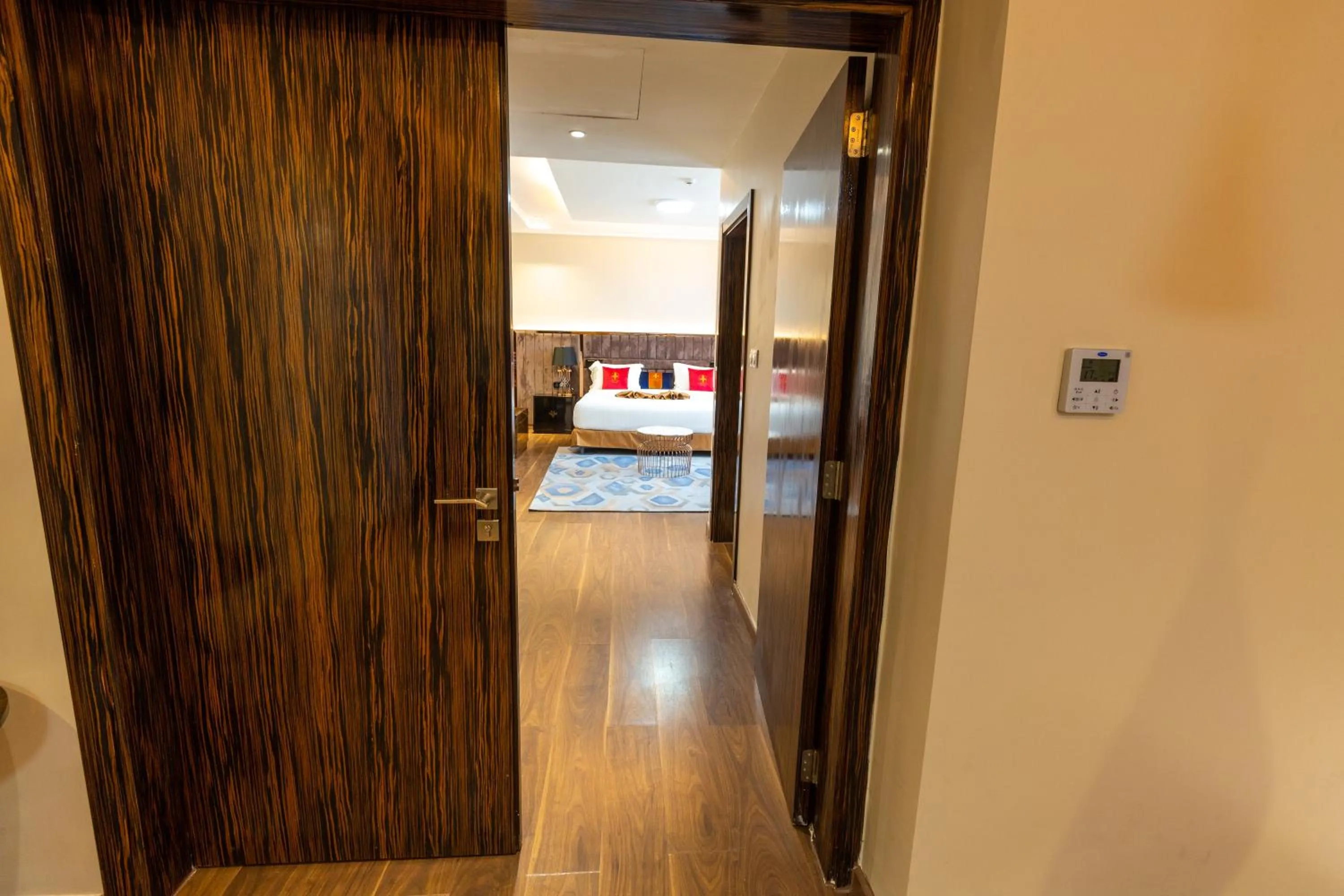 Bed in Hôtel Fleur de Lys Point E