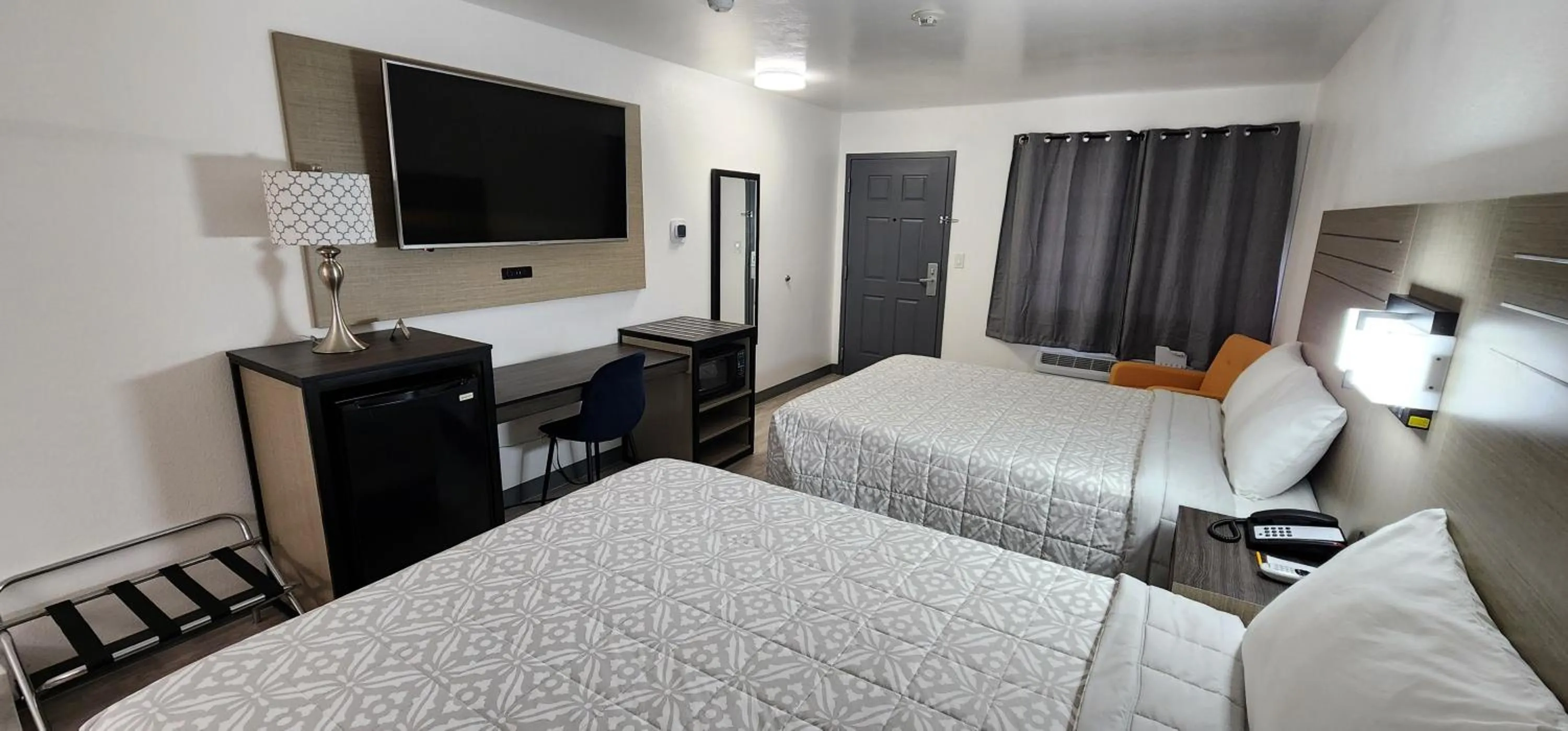 TV and multimedia, Bed in Country Inn Banning