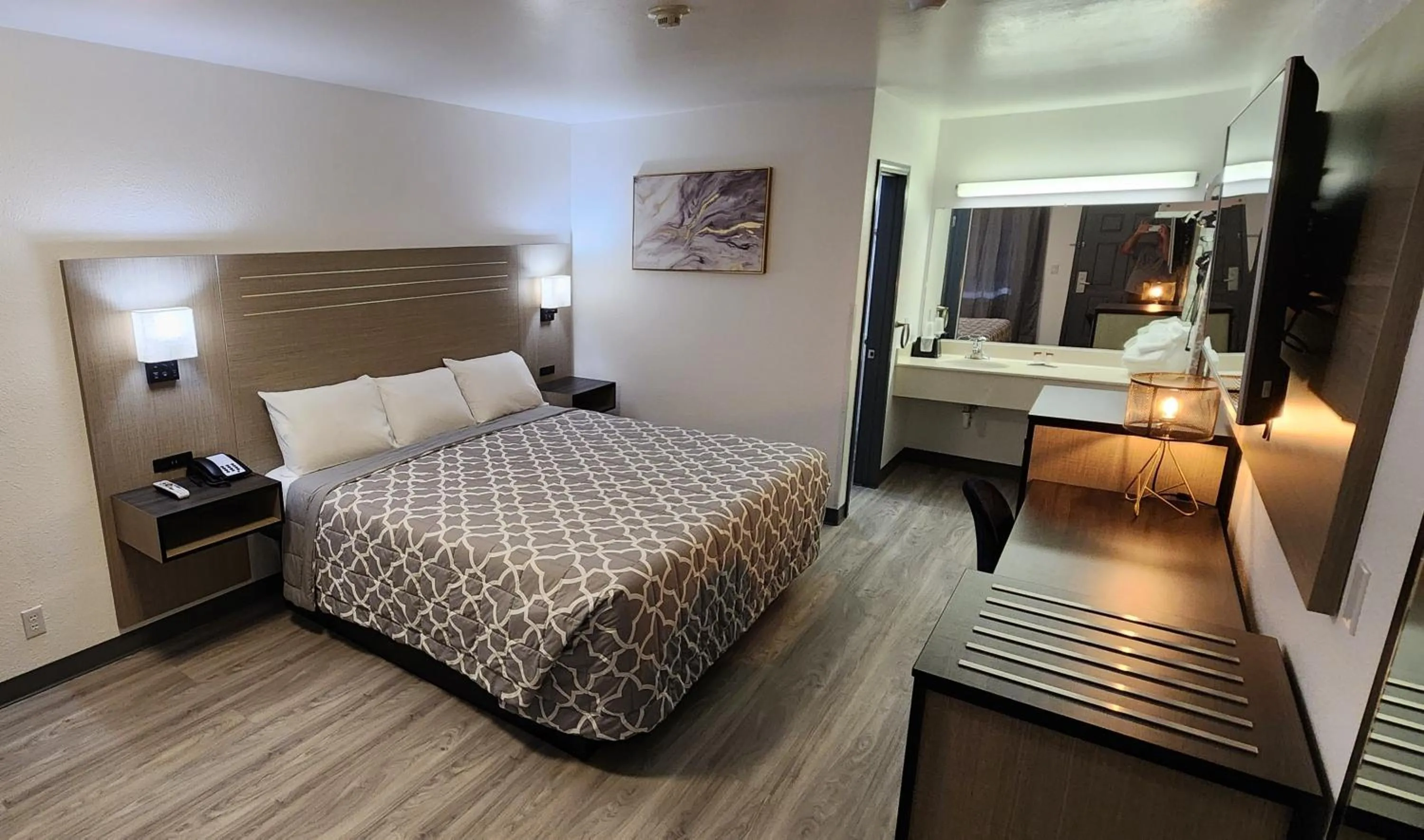 Bed in Country Inn Banning