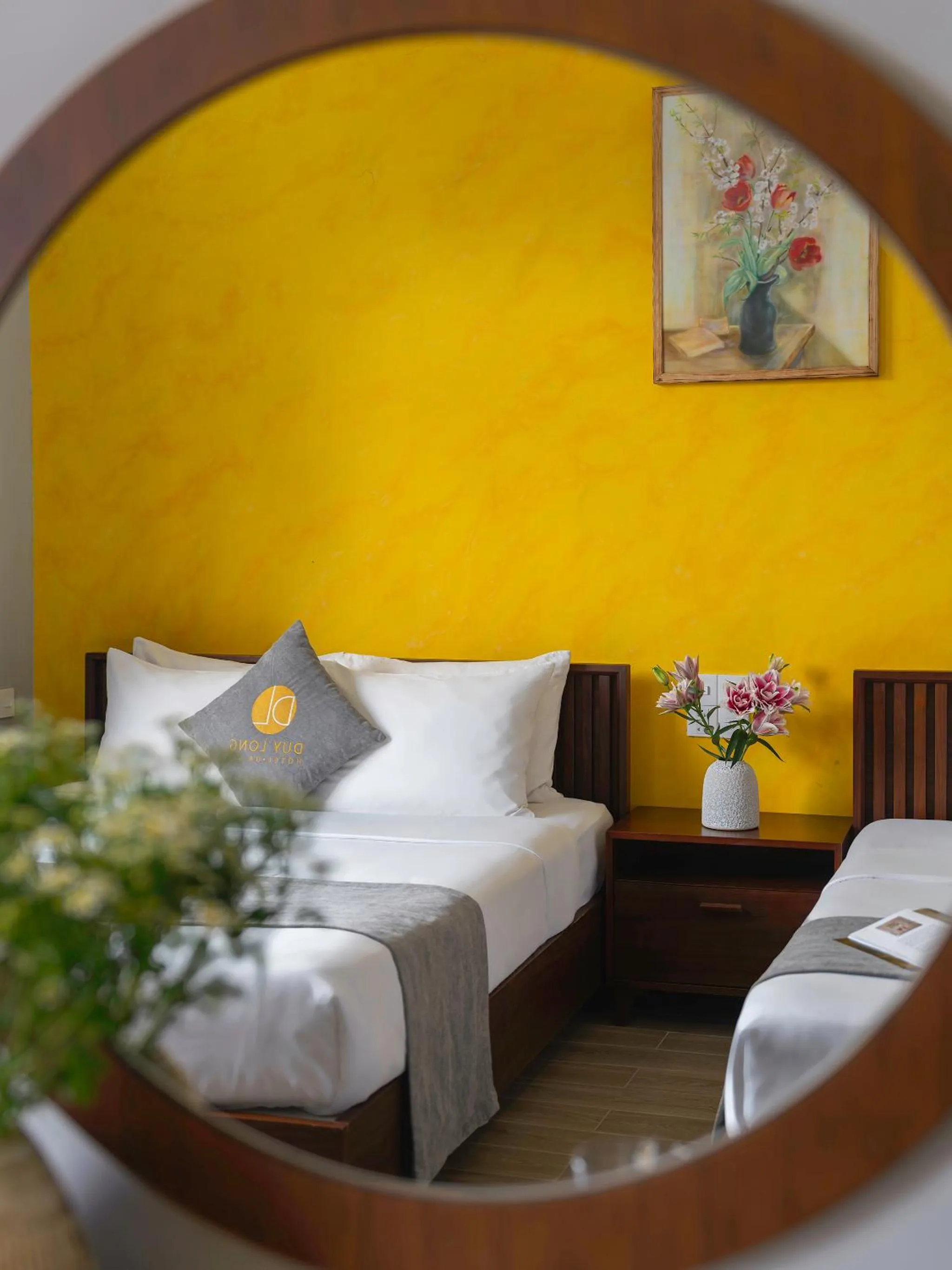 Living room, Bed in Duy Long Hotel