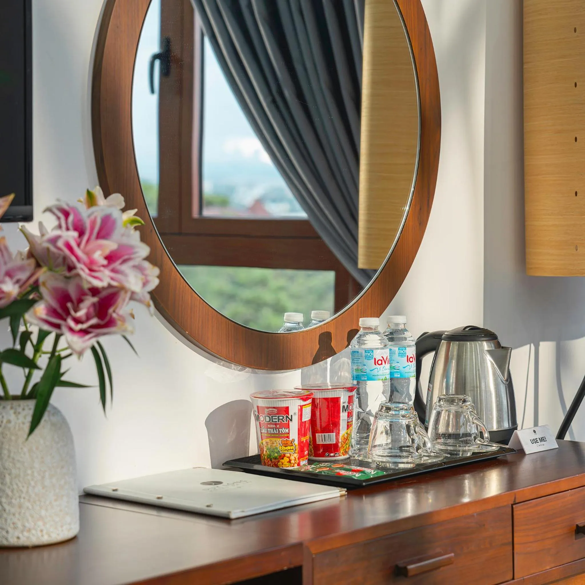 Coffee/tea facilities in Duy Long Hotel