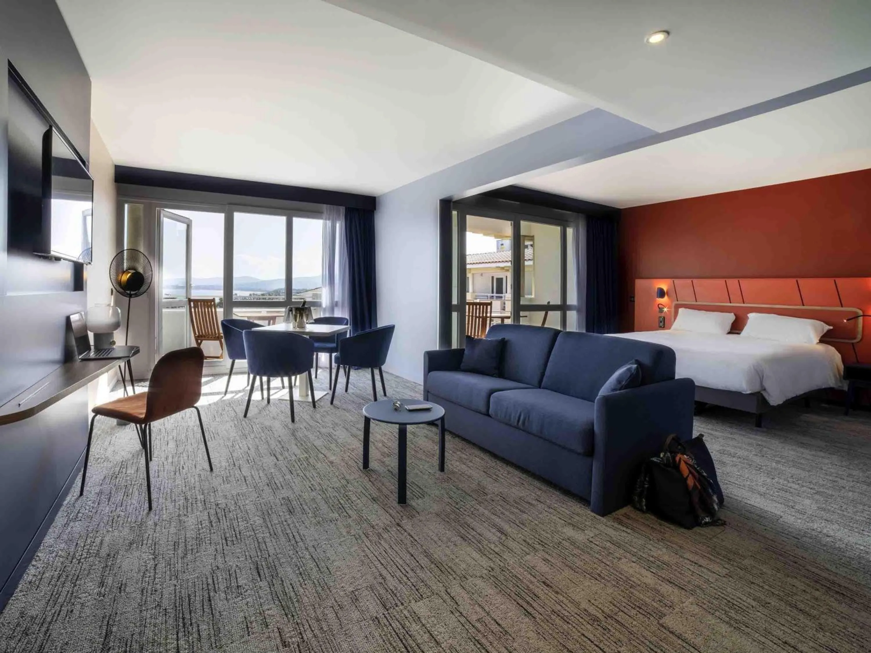 Bedroom, Bed in Mercure Thalasso & Spa Port Fréjus